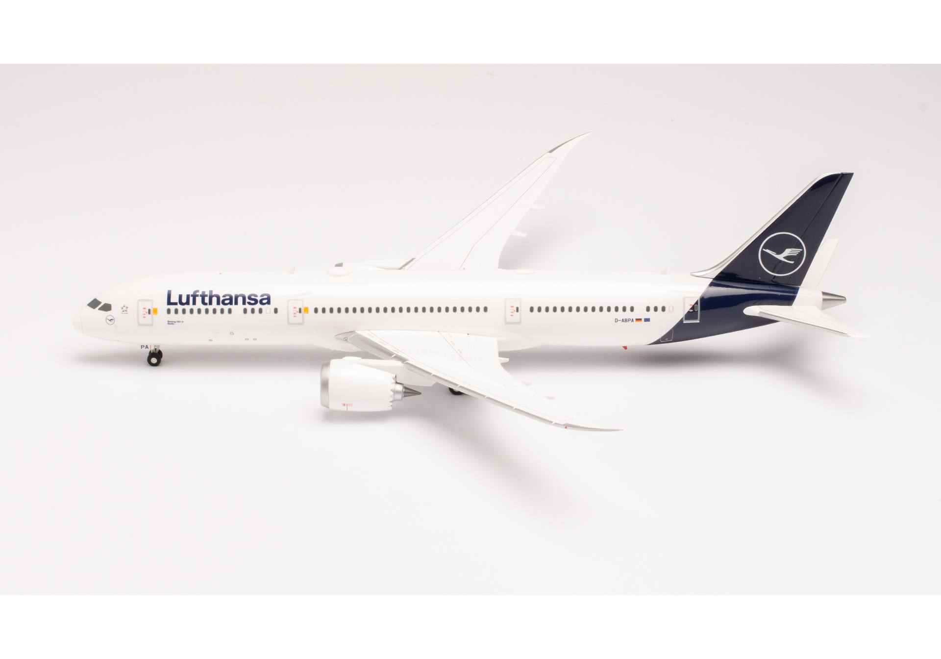 Lufthansa Boeing 787-9 Dreamliner – D-ABPA “Berlin”