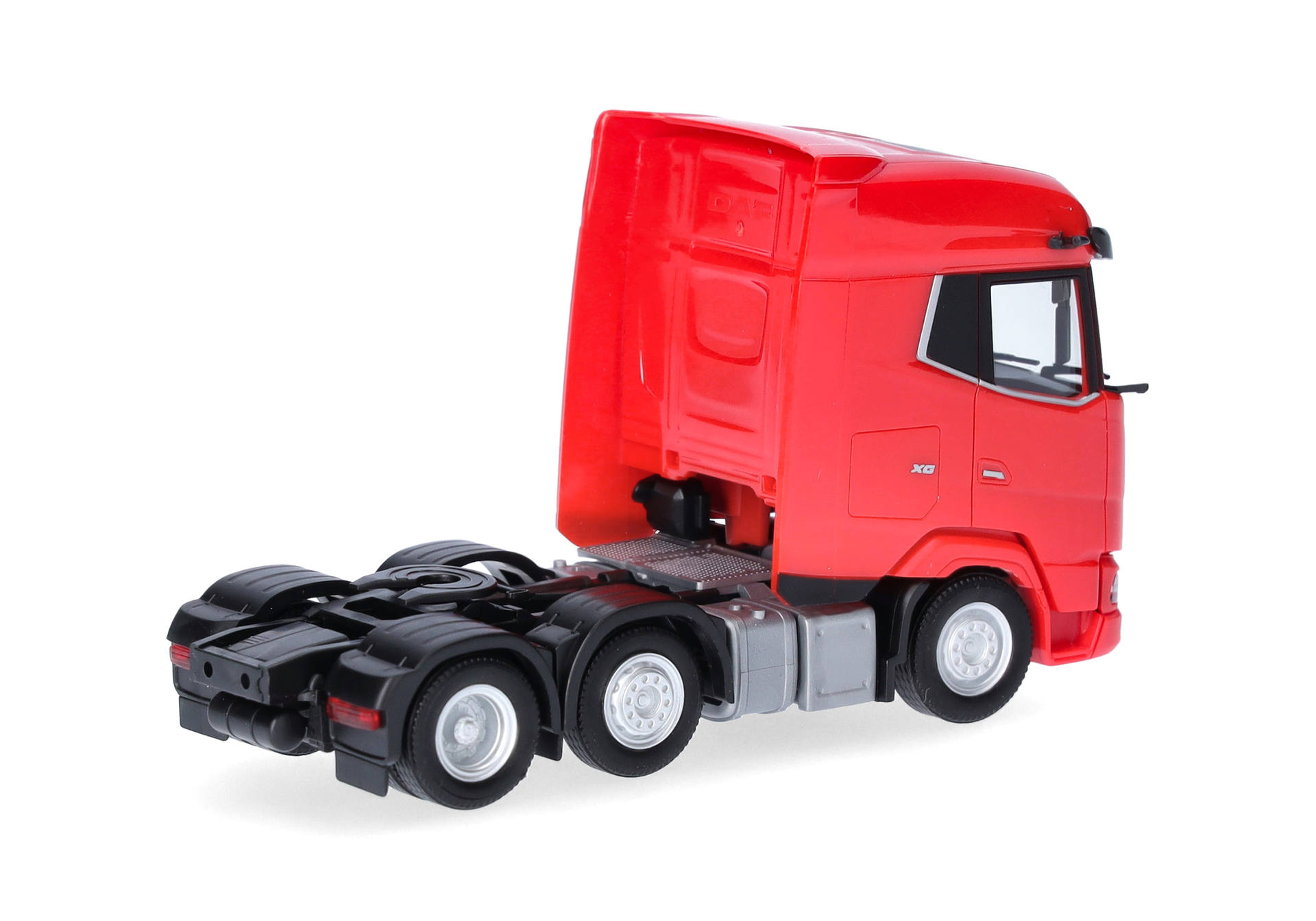DAF XG rigid tractor 3axles (6x2), traffic red