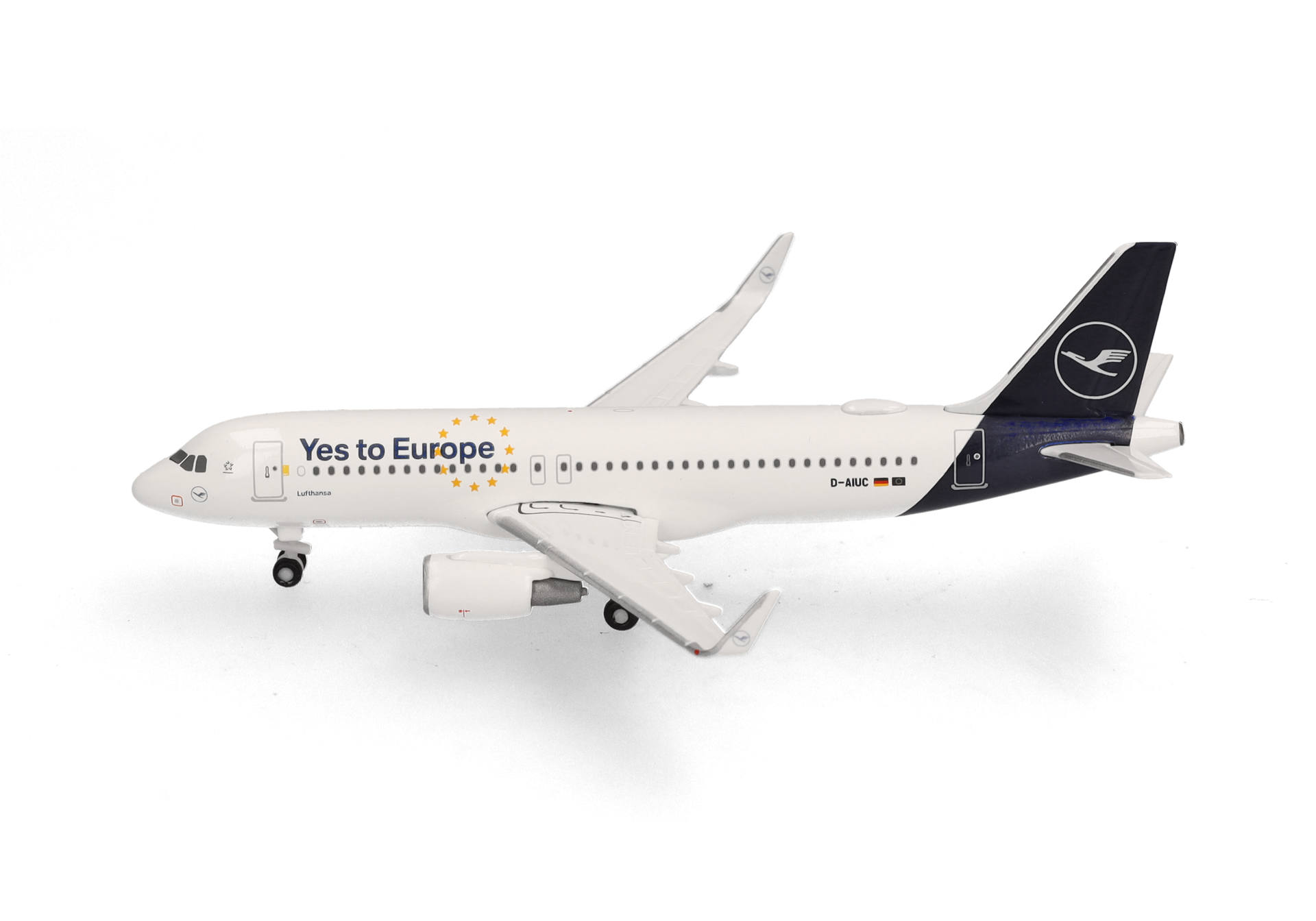 Lufthansa Airbus A320 "Yes to Europe" - D-AIUC