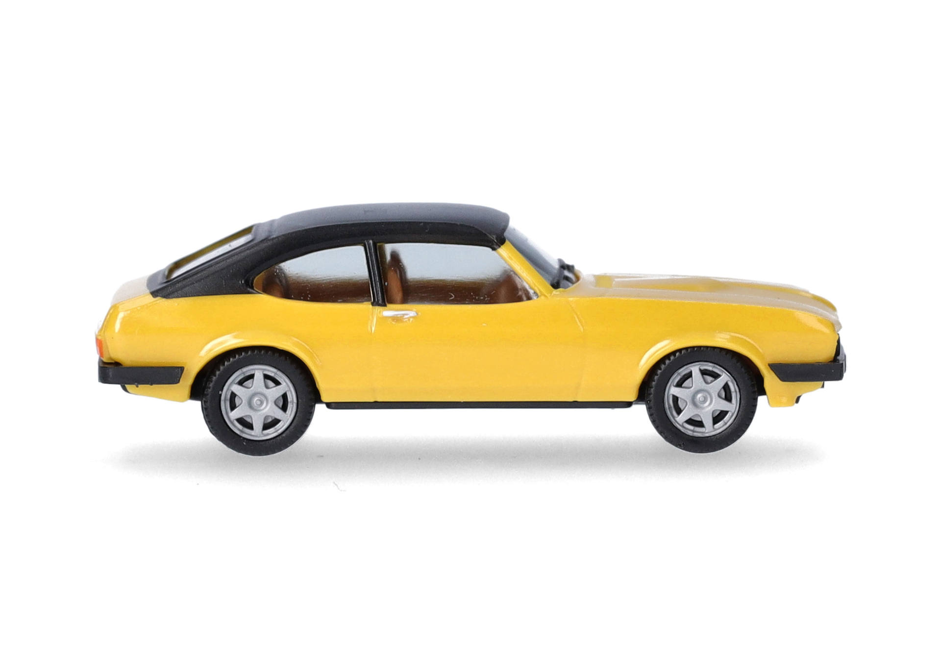 Ford Capri II with vinyl roof, daytona yellow