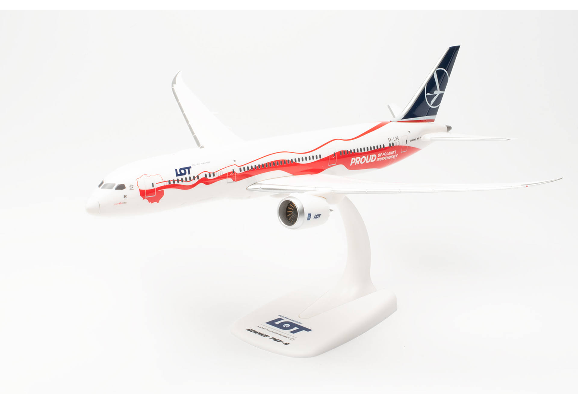 LOT Polish Airlines Boeing 787-9 “Proud of Poland‘s Independence” - SP-LSC