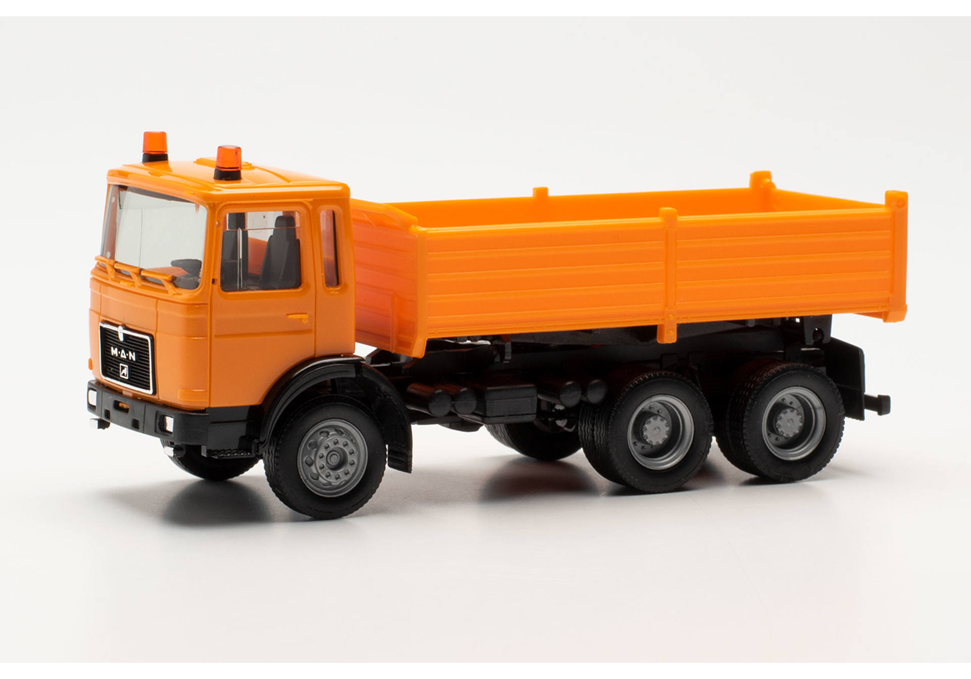 MAN Construction tipper "municipal"