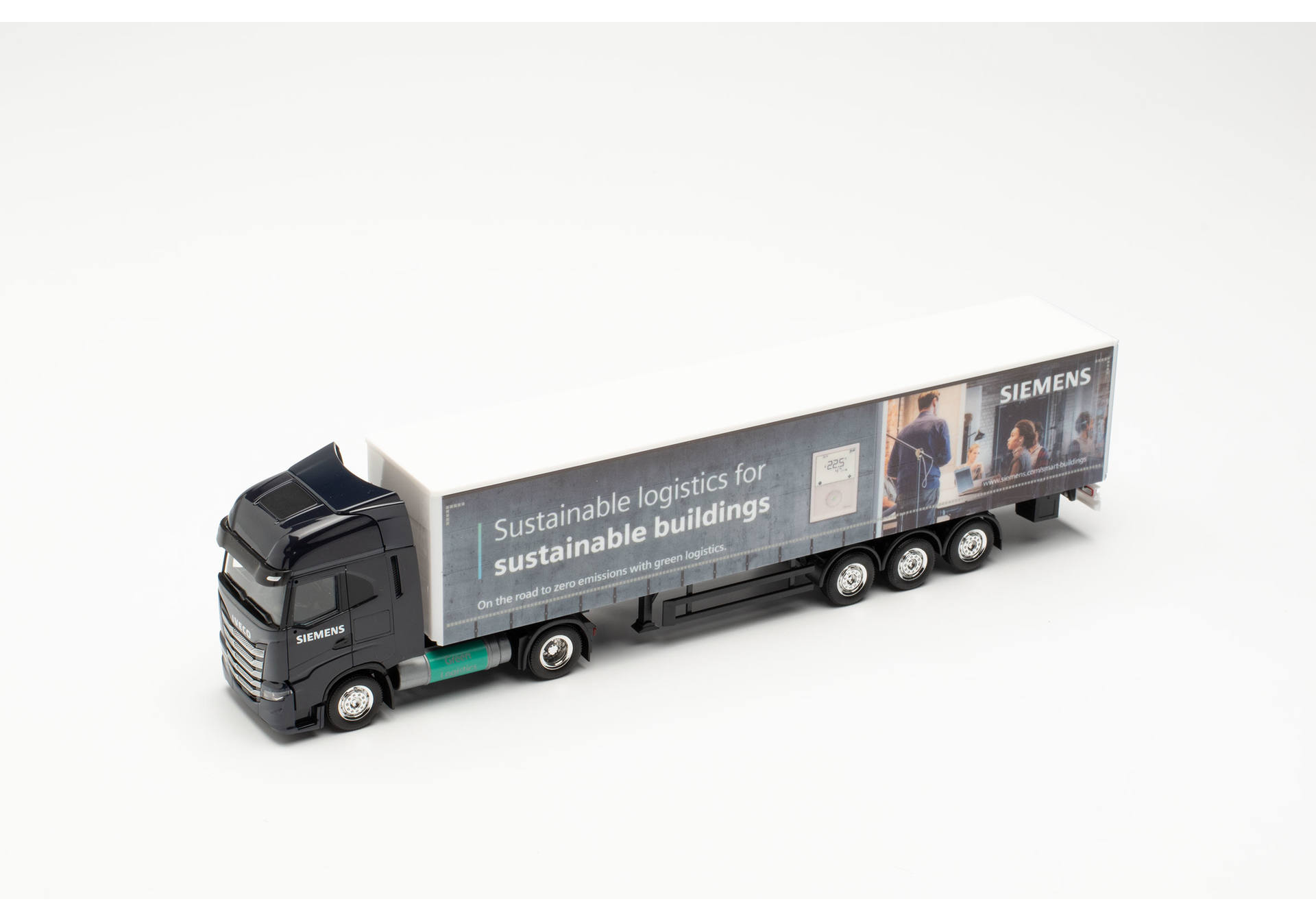 Iveco S-Way LNG Gardinenplanen-Sattelzug "Siemens"