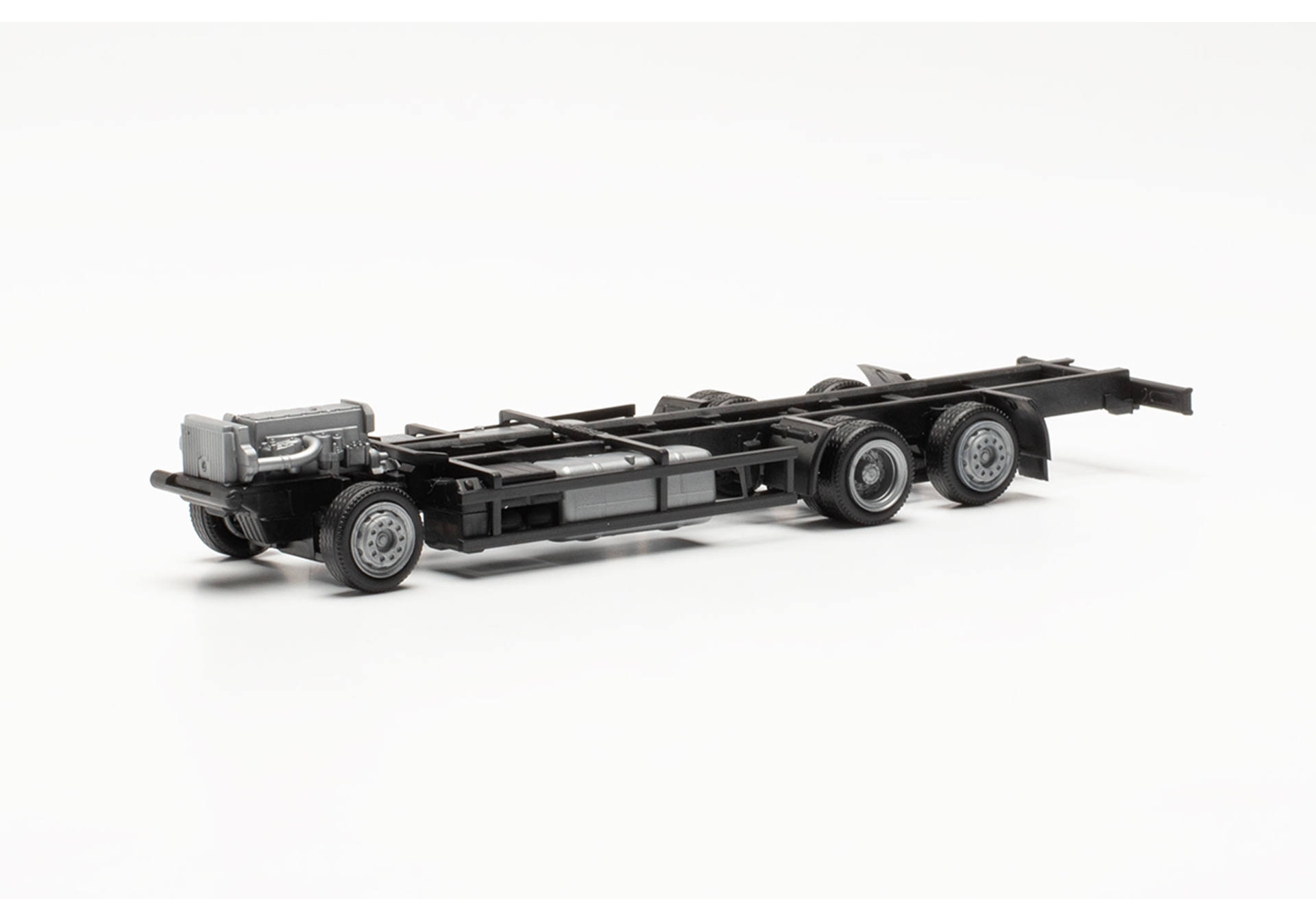 Partsservice Mercedes-Benz truck chassis for volume bodies (2 pieces)