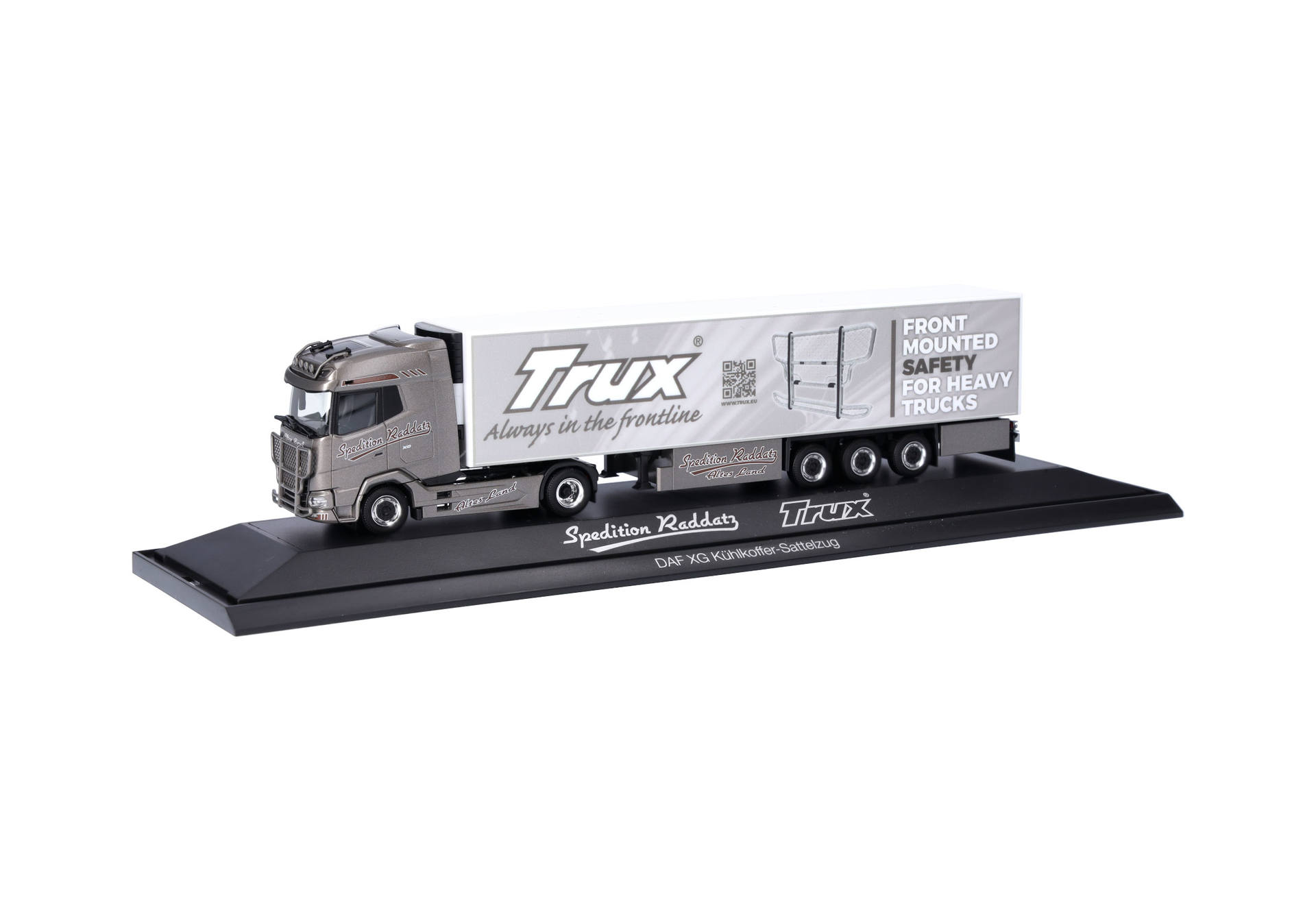 DAF XG Kühlkoffer-Sattelzug "Sven Raddatz/TRUX" (Niedersachsen/Jork)