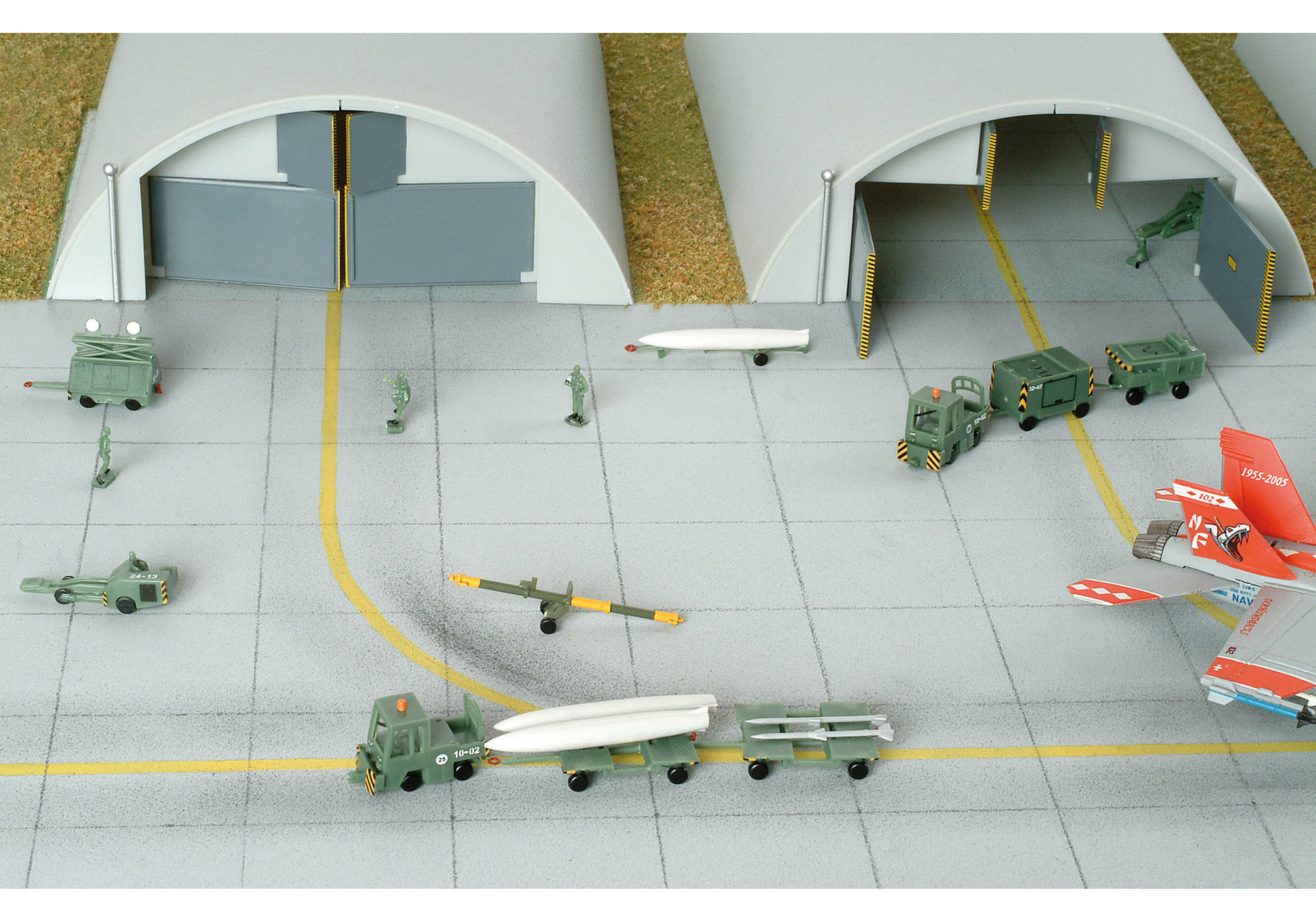 Accessories: Ground support equipment