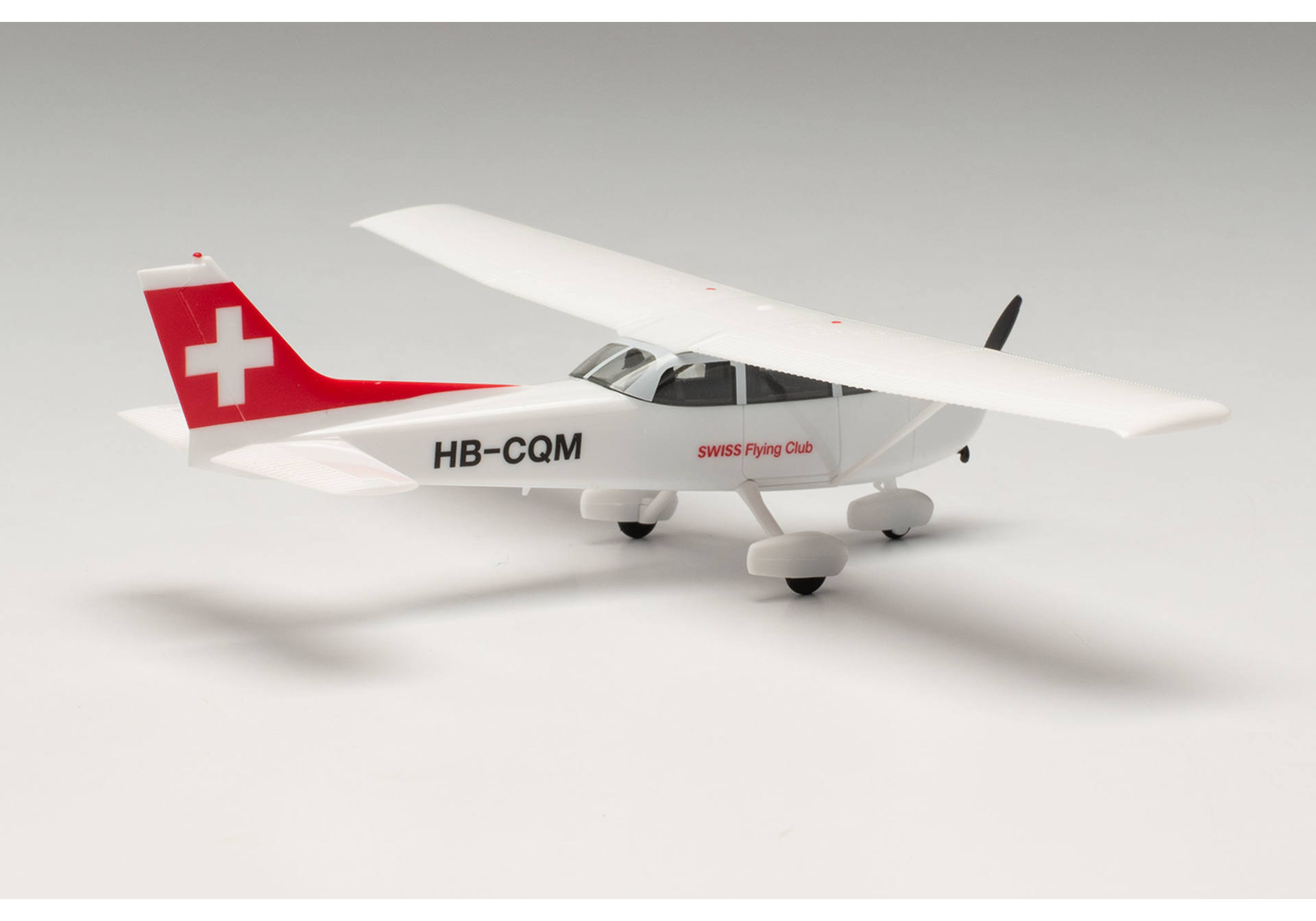 Cessna 172 Swiss Flying Club – HB-CQM