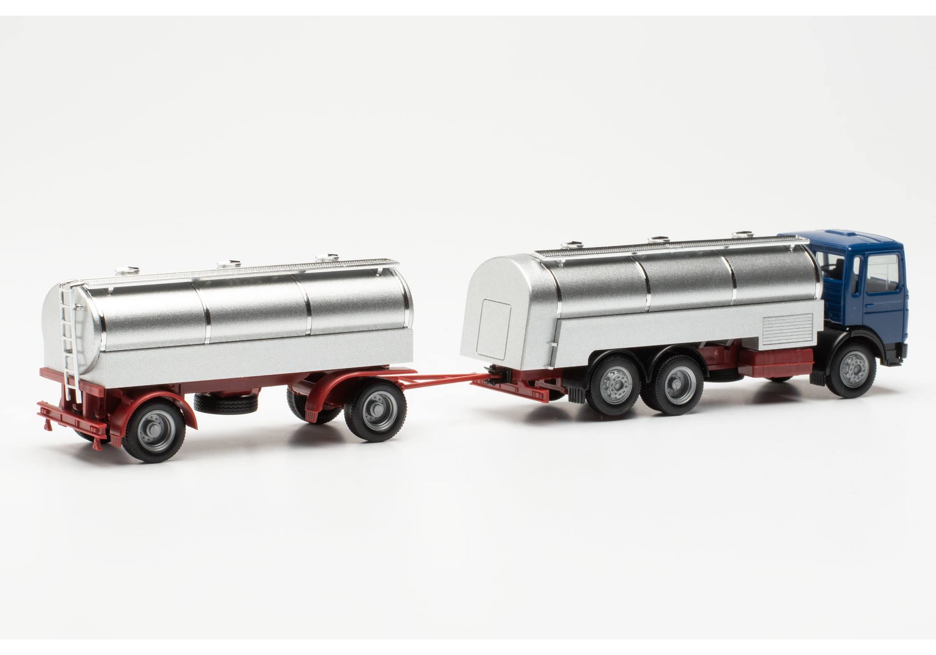 MAN F8 milk tank trailer (BASIC)