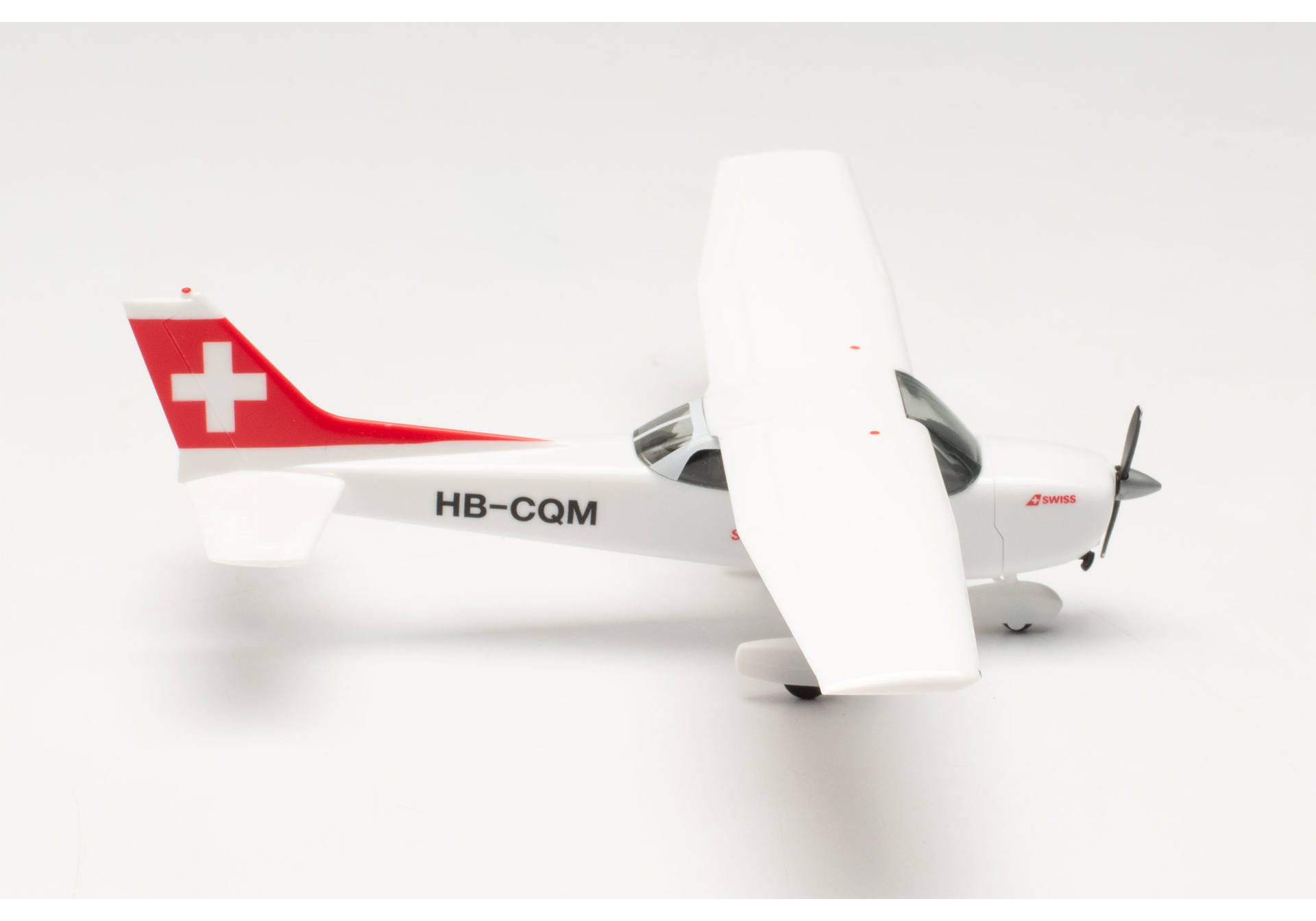 Cessna 172 Swiss Flying Club – HB-CQM