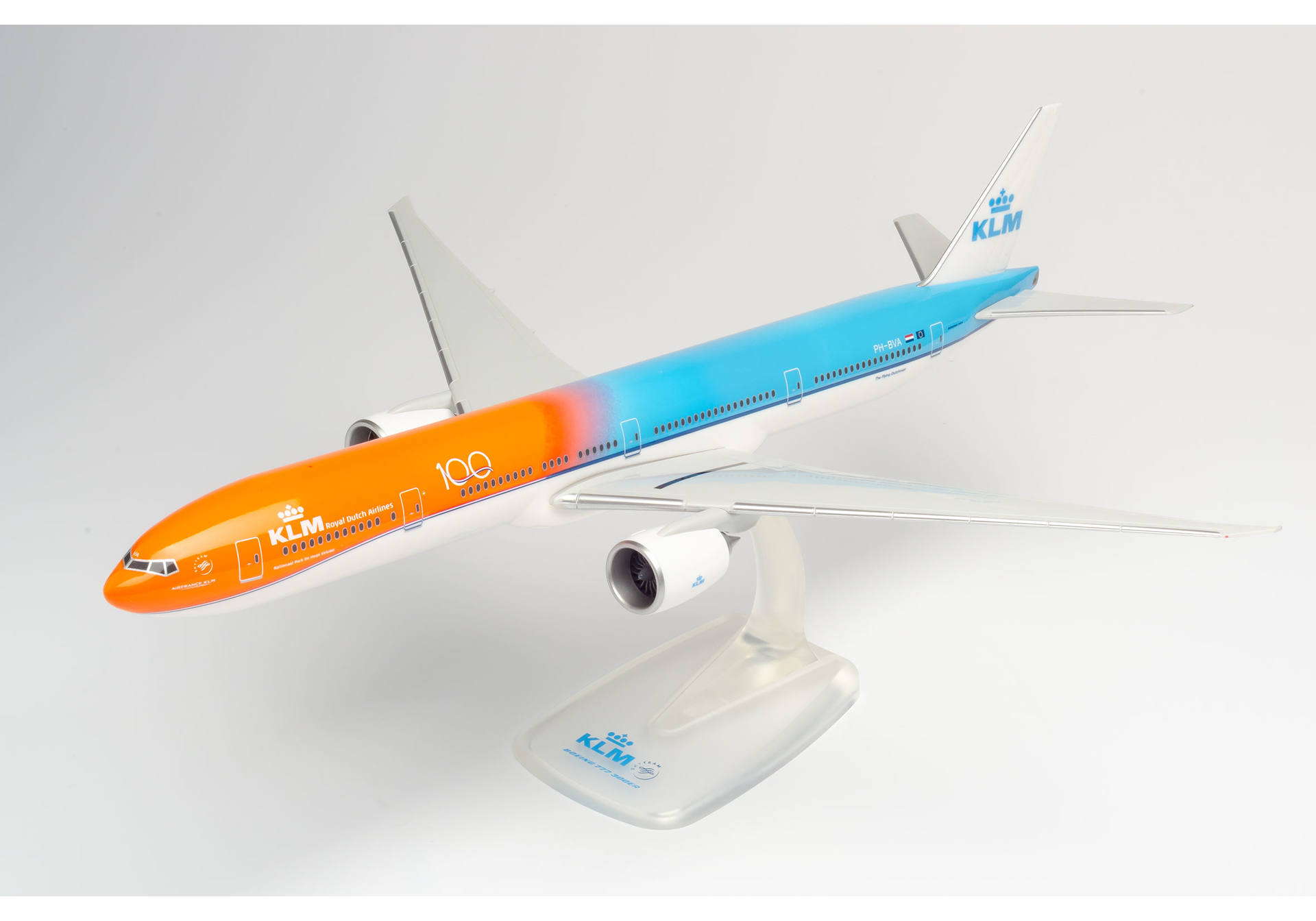 KLM Boeing 777-300ER – PH-BVA „Orange Pride“