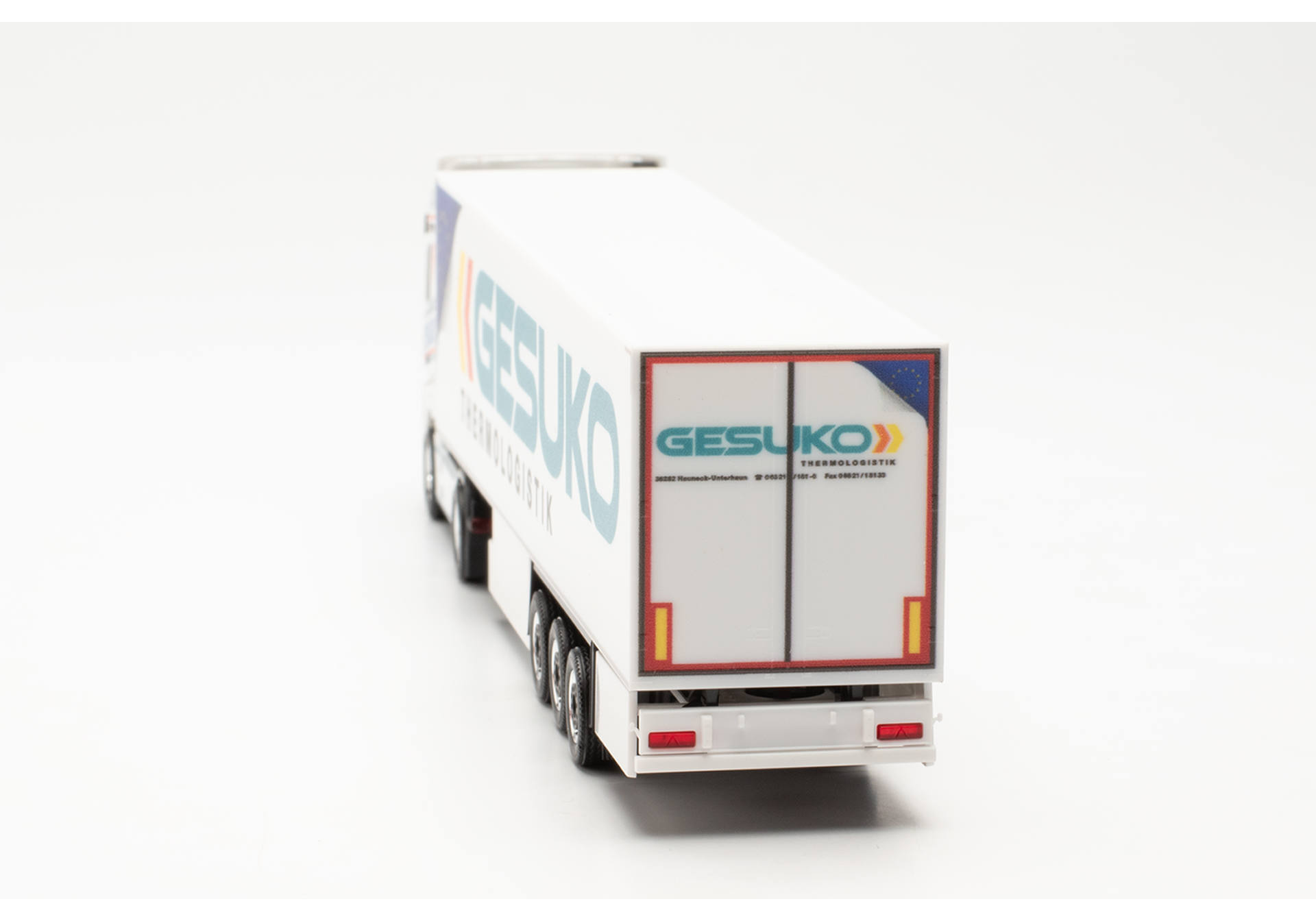Mercedes-Benz Actros Gigaspace '18 refrigerated box semitrailer "GESUKO" (Hessen/Hauneck)