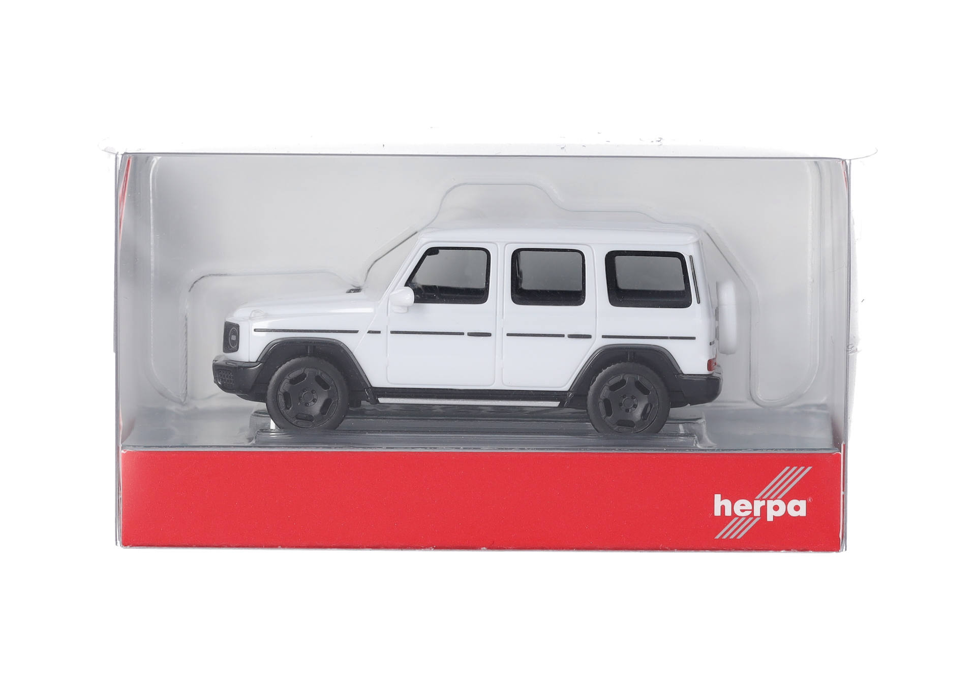 Mercedes-Benz G580 with EQ-technology, white