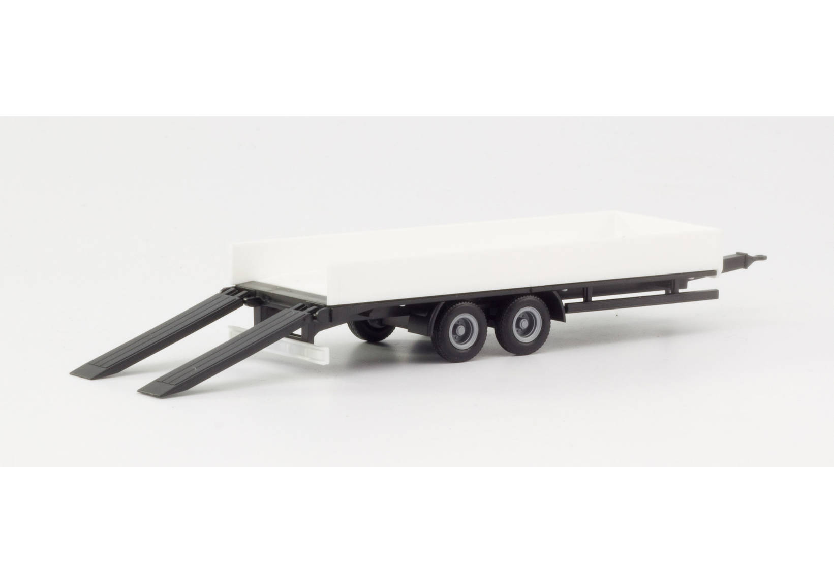 deep loading trailer with ramps, white