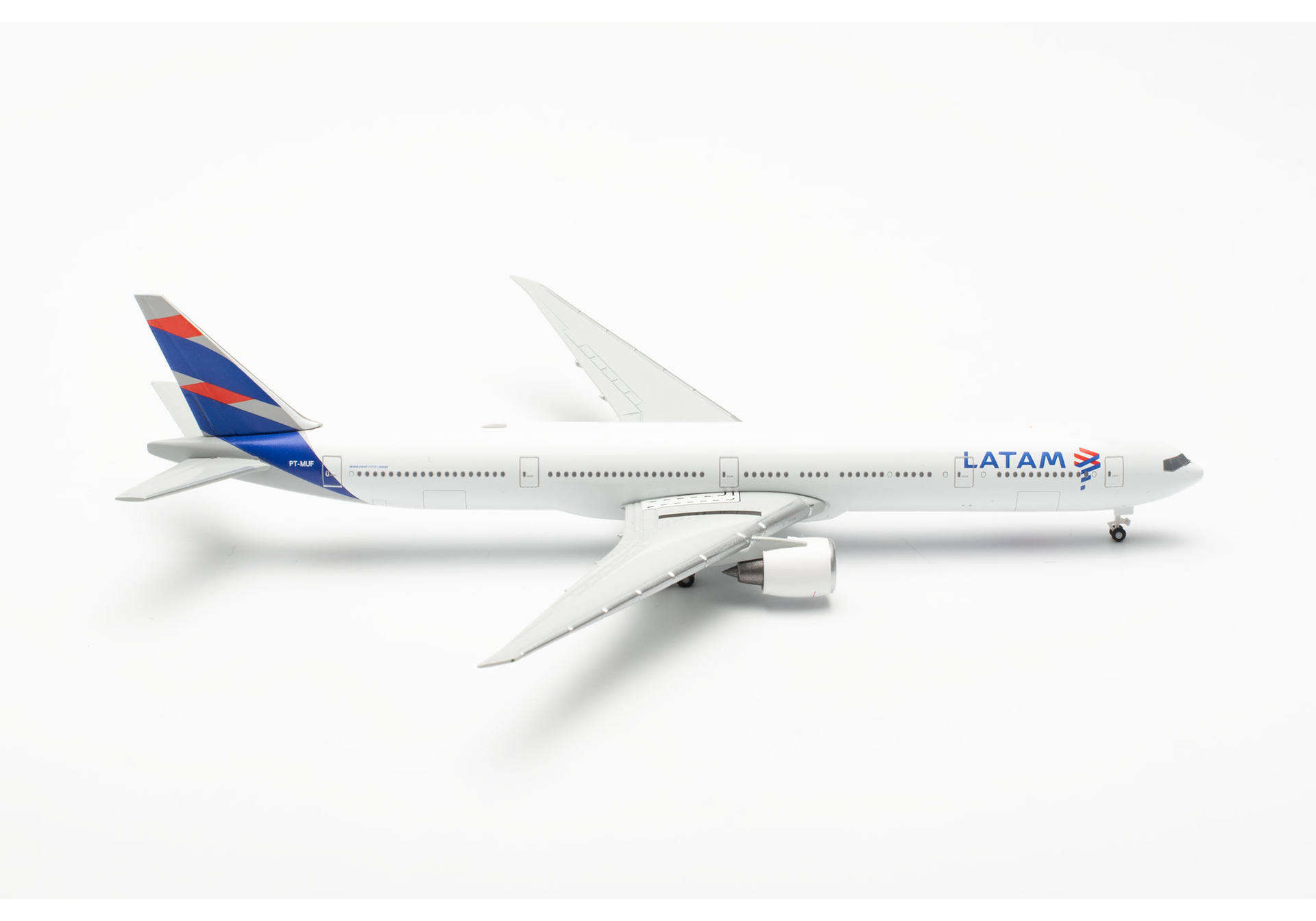 LATAM Airlines Brasil Boeing 777-300ER