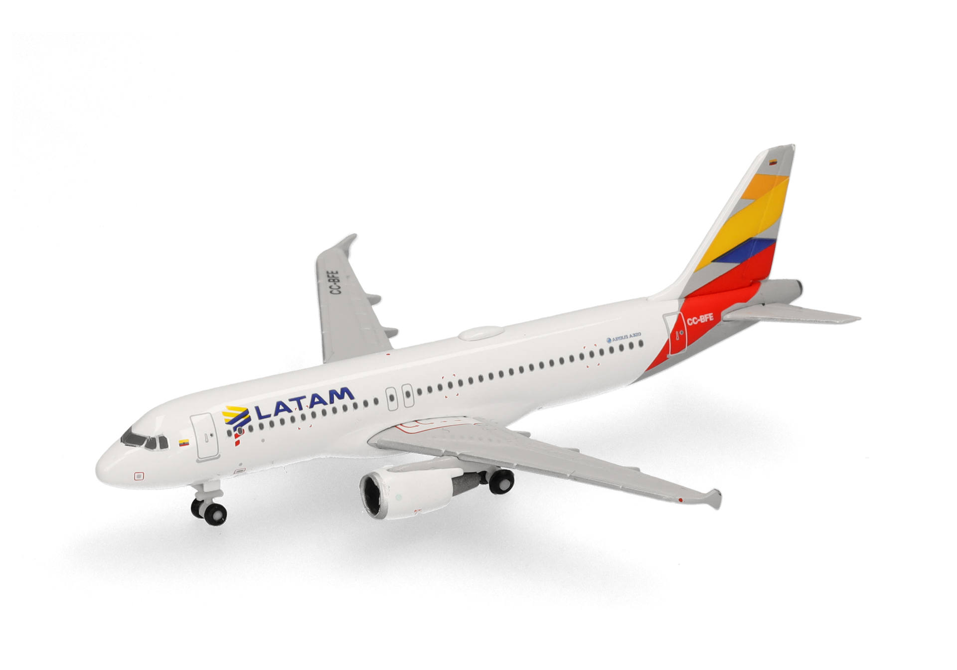 LATAM Airlines Chile Airbus A320 - Colombia Flag livery - CC-BFE