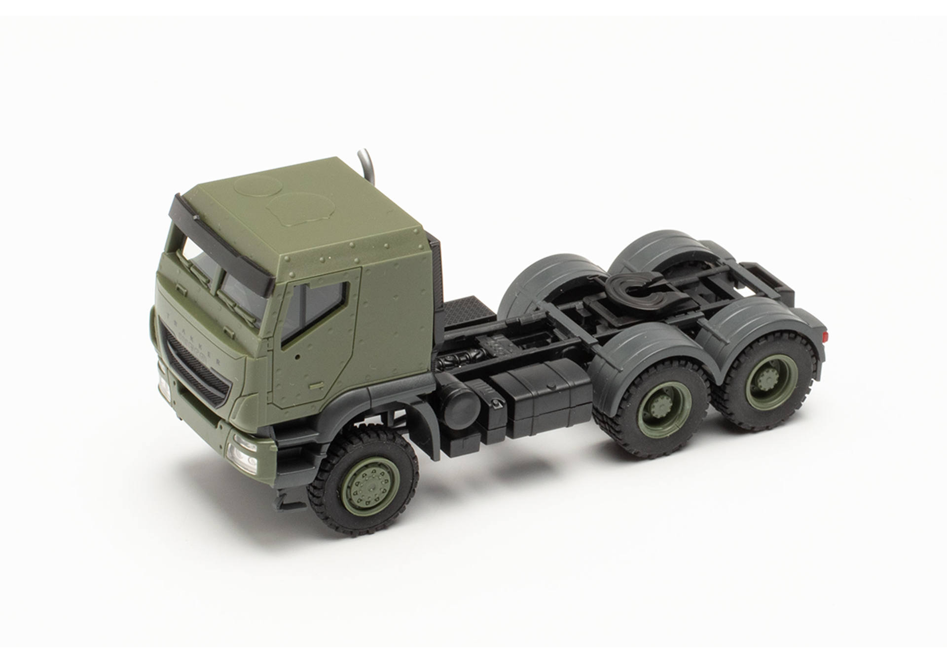 Iveco Trakker protected 6×6 tractor unit „Bundeswehr"