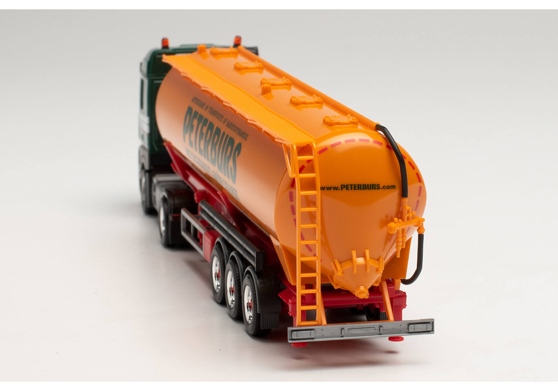 Mercedes-Benz Actros StreamSpace silo semitrailer "Peterburs"