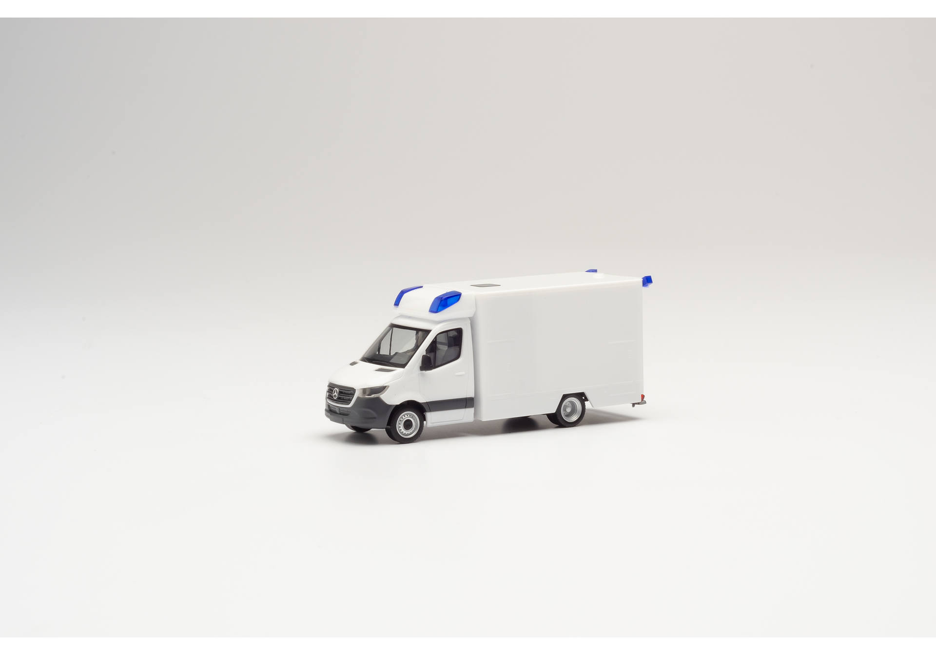 Herpa MiniKit: Mercedes-Benz Sprinter Fahrtec rescue vehicle