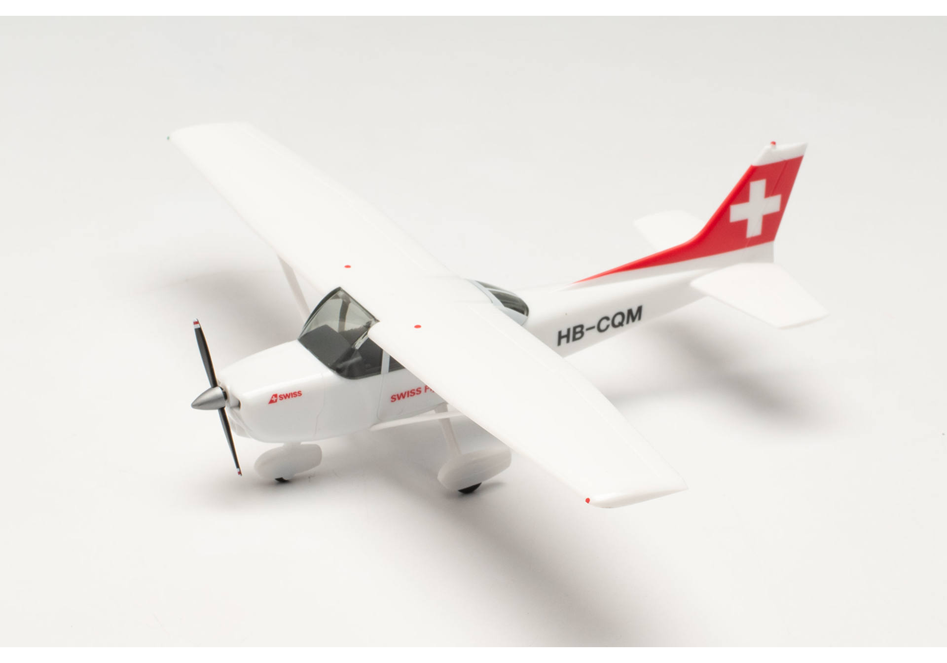 Cessna 172 Swiss Flying Club – HB-CQM