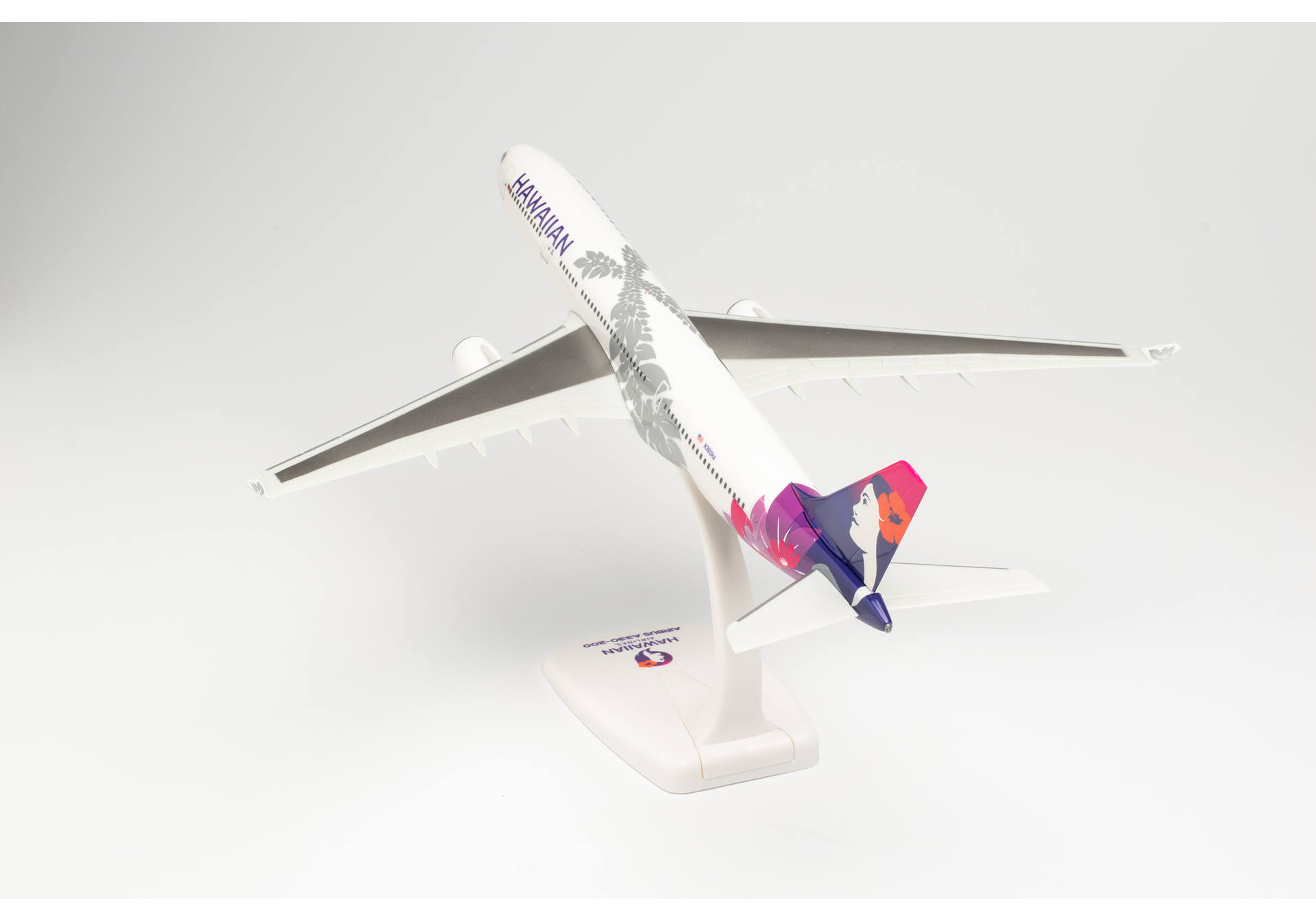 Hawaiian Airlines Airbus A330-200 – N360HA “Tutukamolehonua”