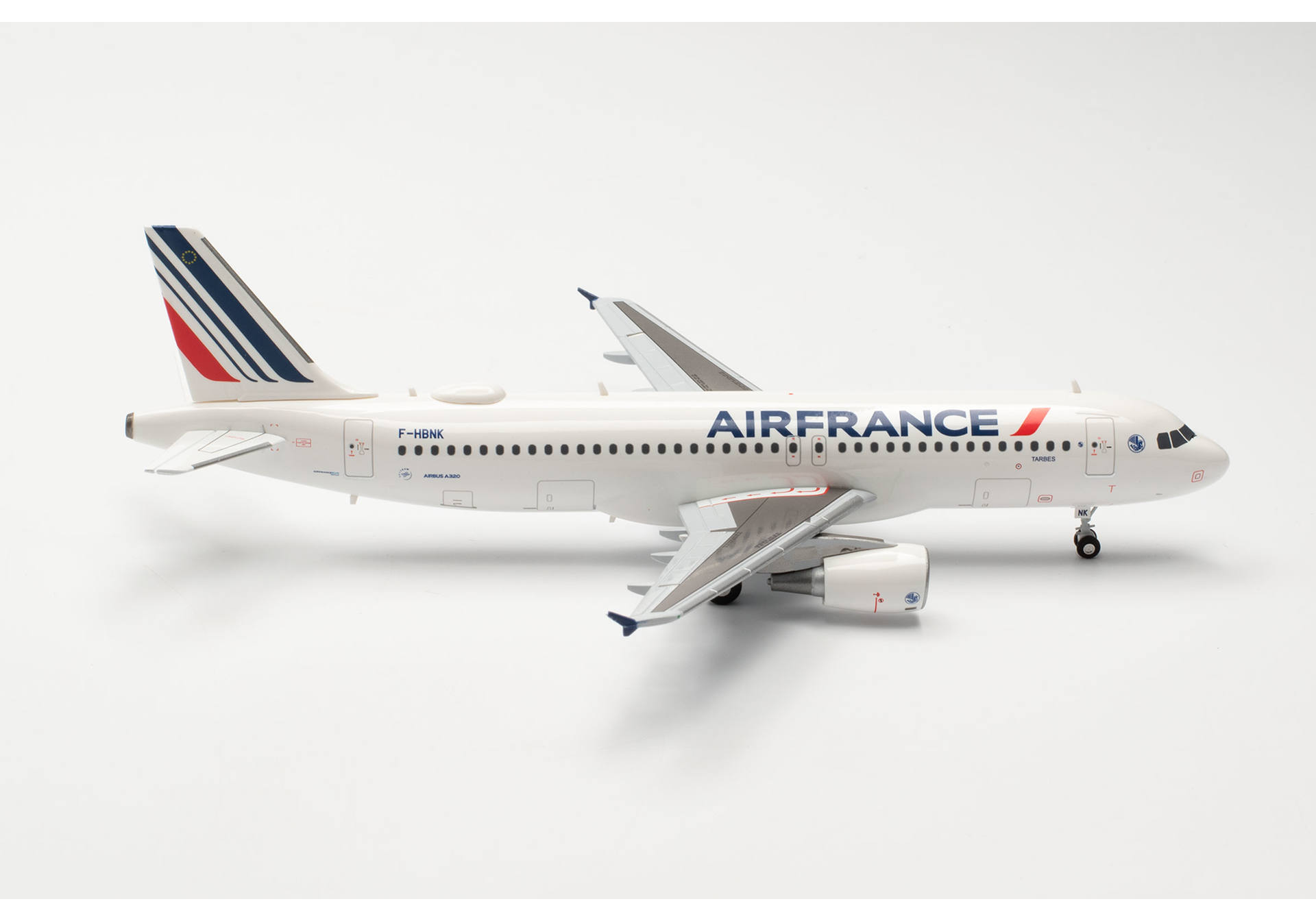 Air France Airbus A320 – new 2021 livery – F-HBNK “Tarbes”