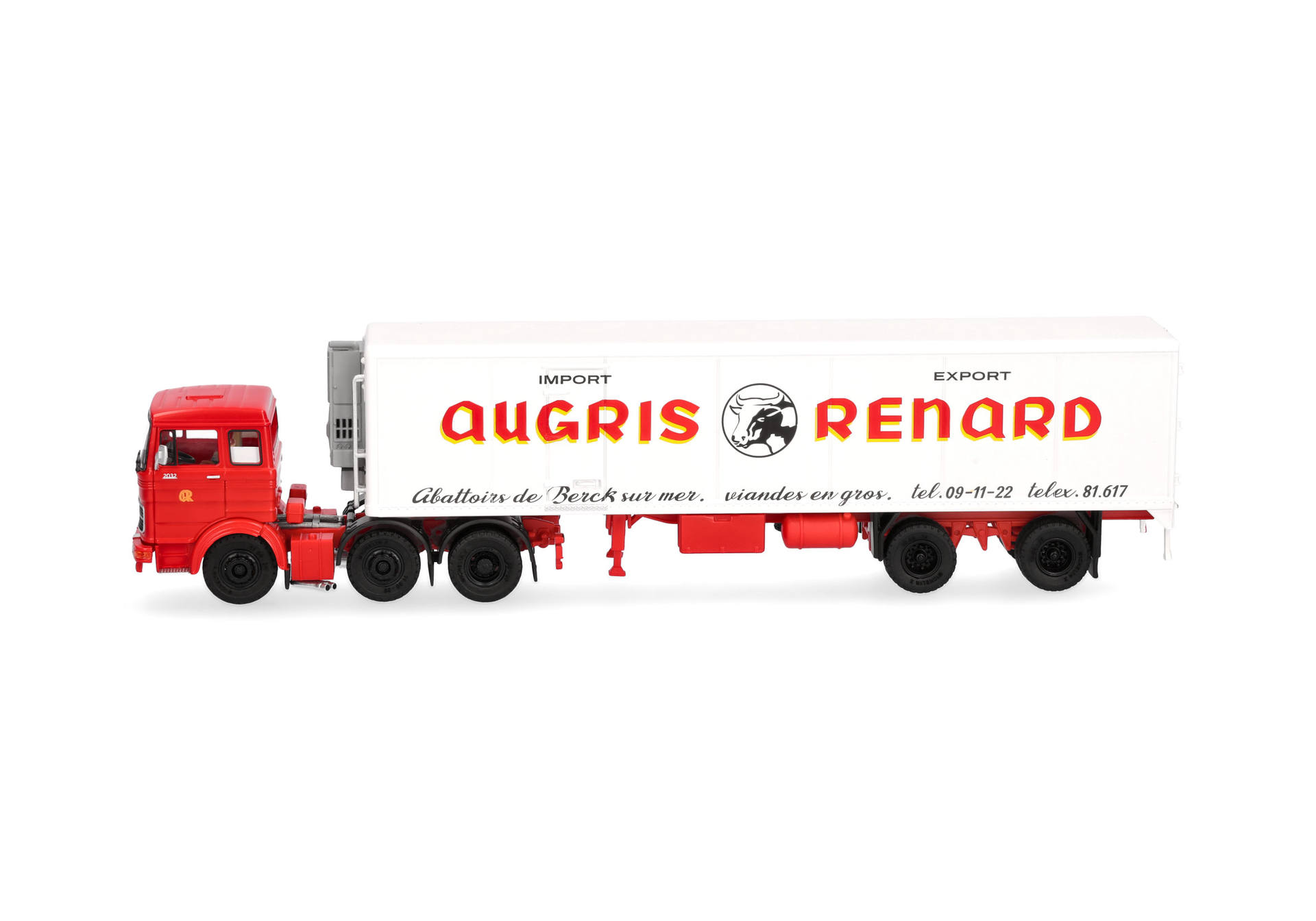 Mercedes-Benz LPS 2032 refrigerated box semitrailer truck "Augris Renard" (France/Berck sur Mer)