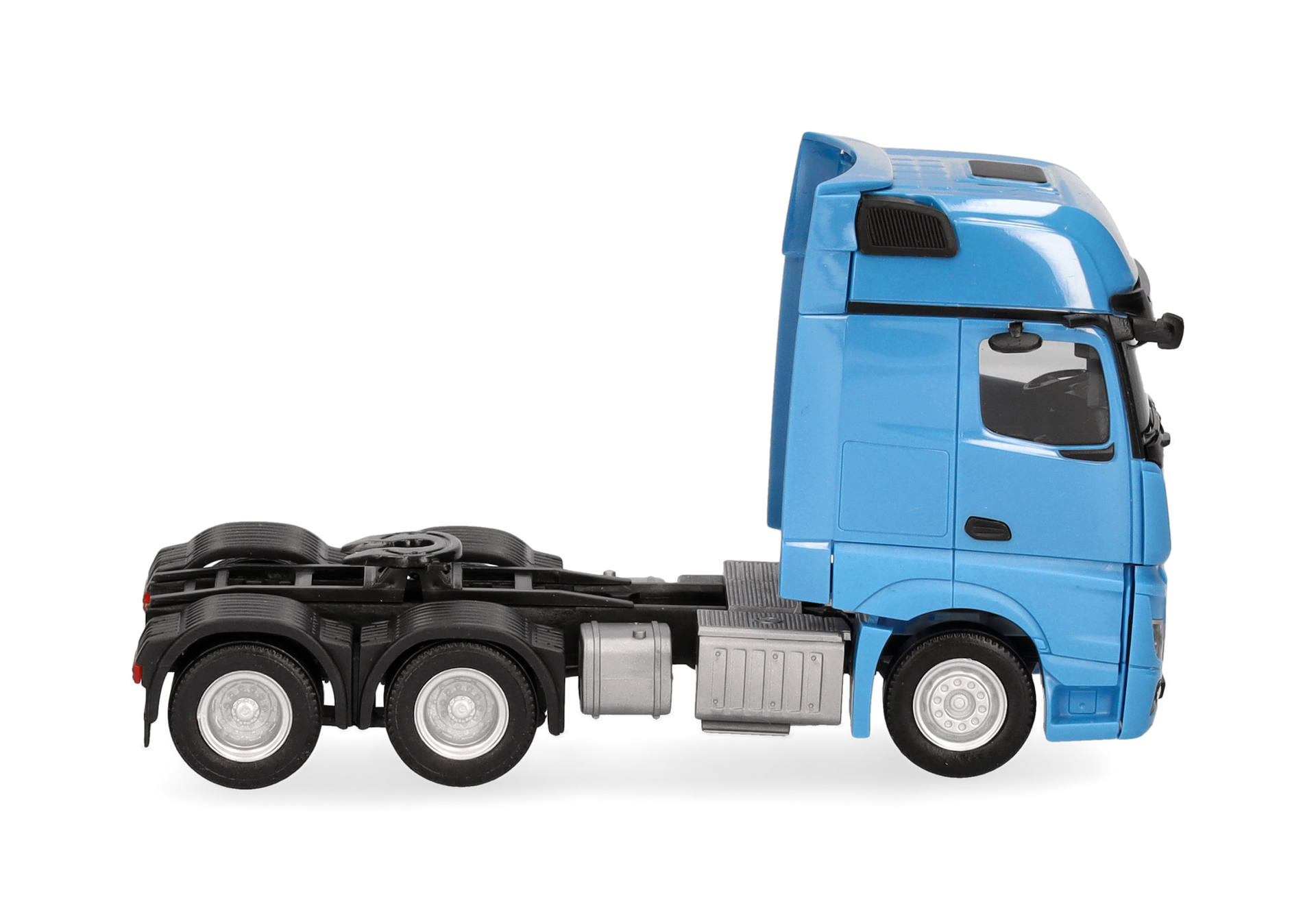 Mercedes-Benz Actros L Gigaspace rigid tractor, 3axles (6x4), light blue