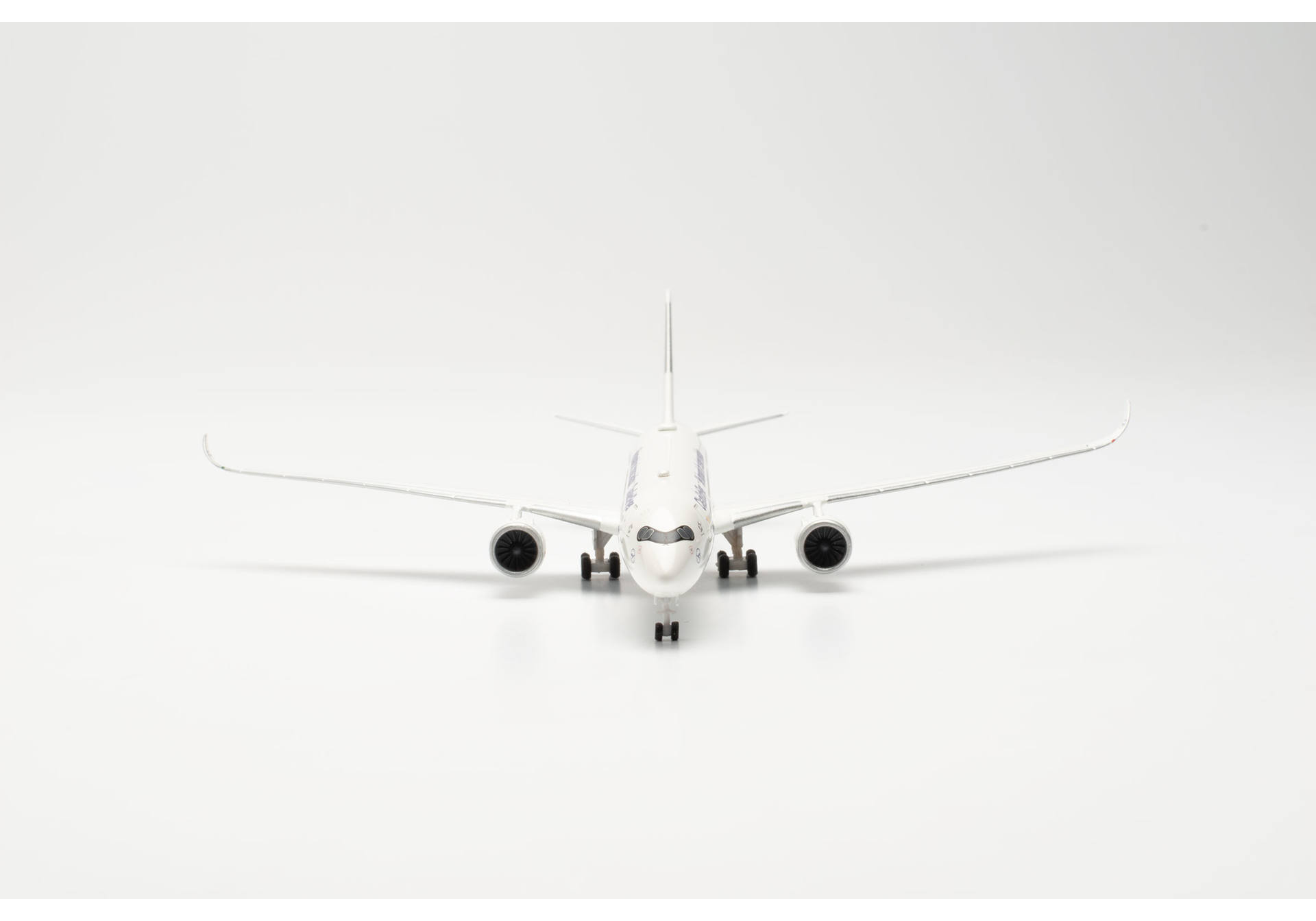 Lufthansa Airbus A350-900 “CleanTechFlyer” – D-AIVD