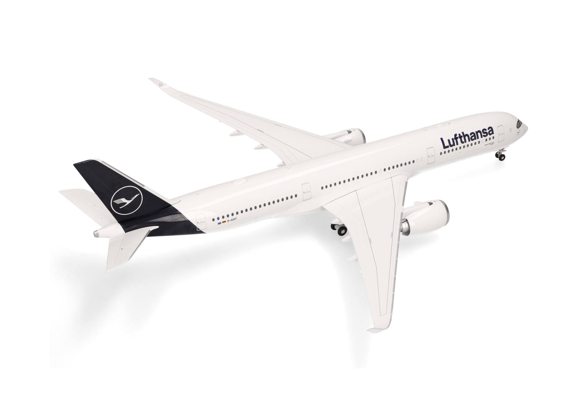 Lufthansa Airbus A350-900 – D-AIXT “Leipzig”
