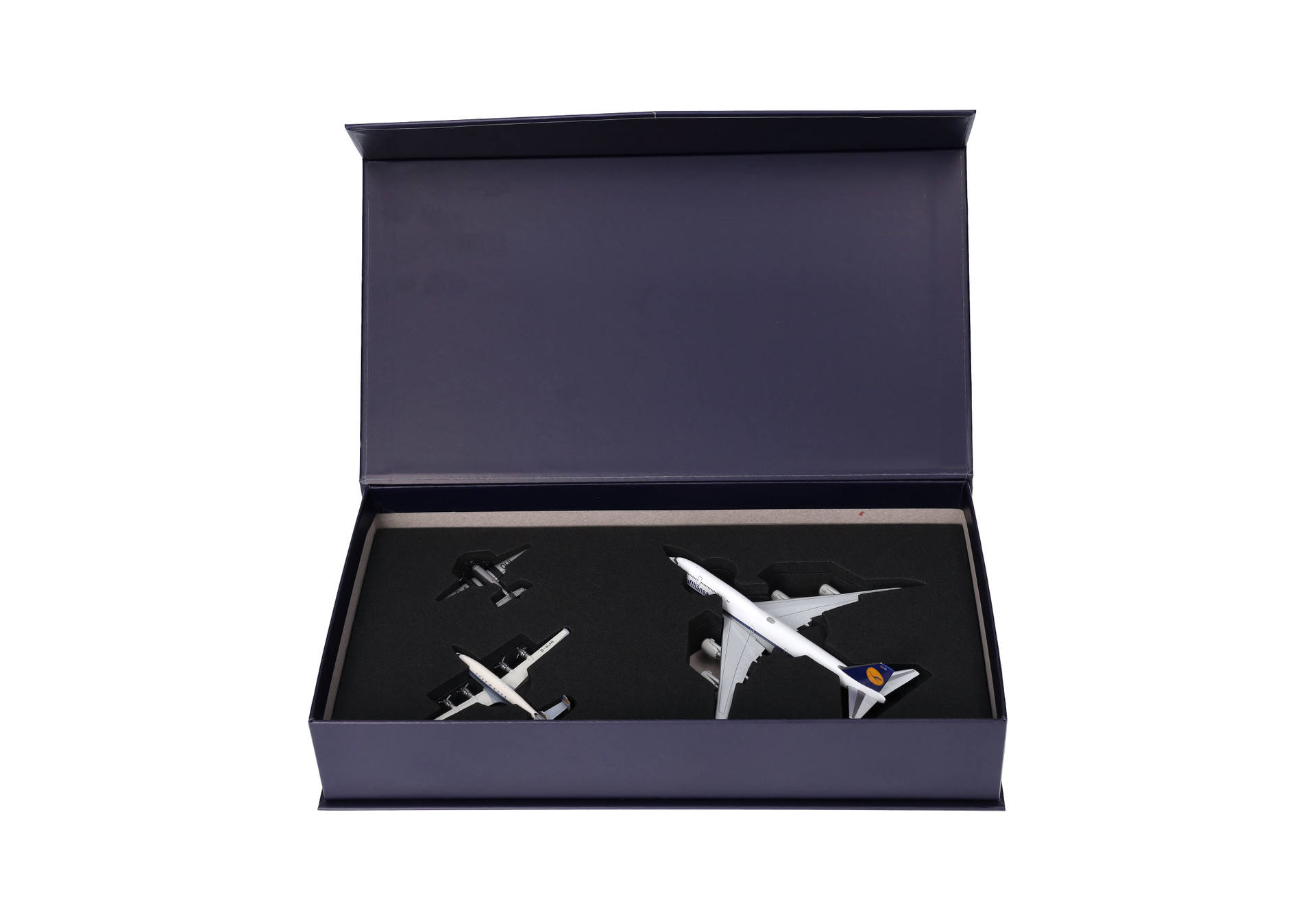Lufthansa Retro 3-Piece Set "100 years" (Junkers JU 52, Super Star L1649A, Boeing 747-8)