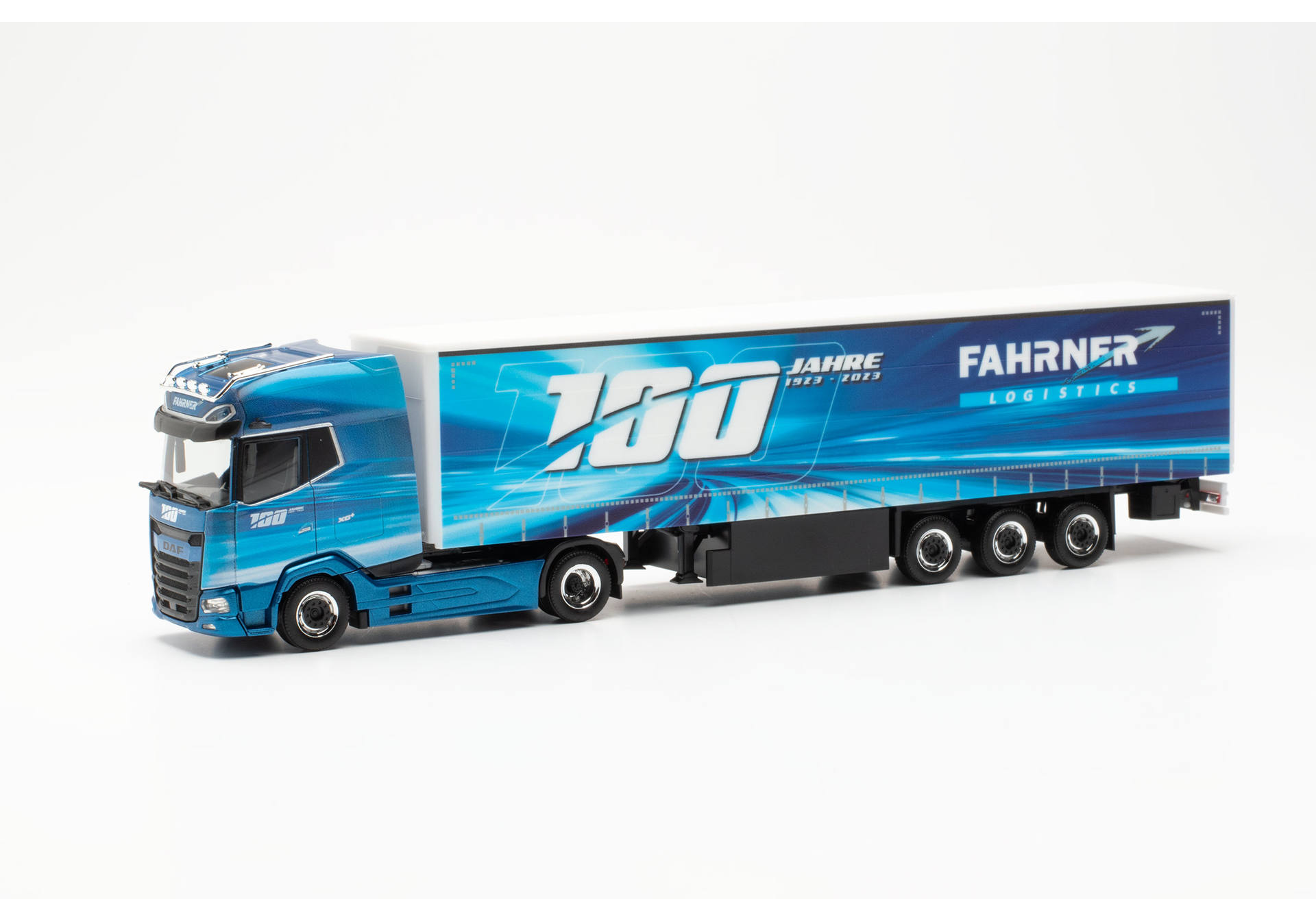 DAF XG+ curtain canvas semitrailer „Fahrner Logistik“