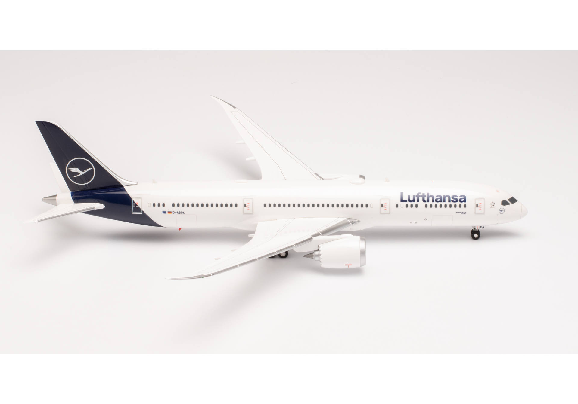 Lufthansa Boeing 787-9 Dreamliner – D-ABPA “Berlin”