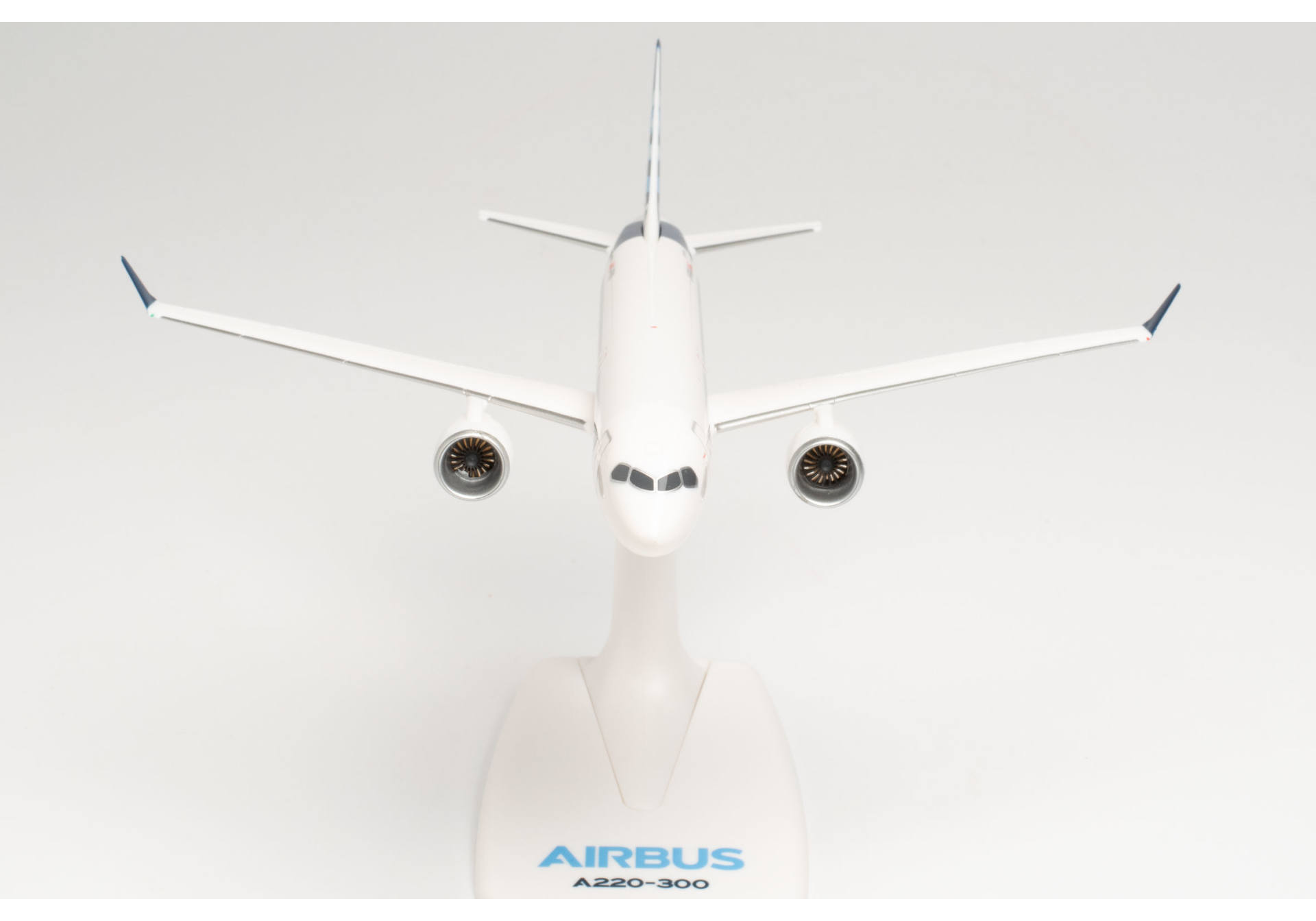 Airbus A220-300 – C-FFDO