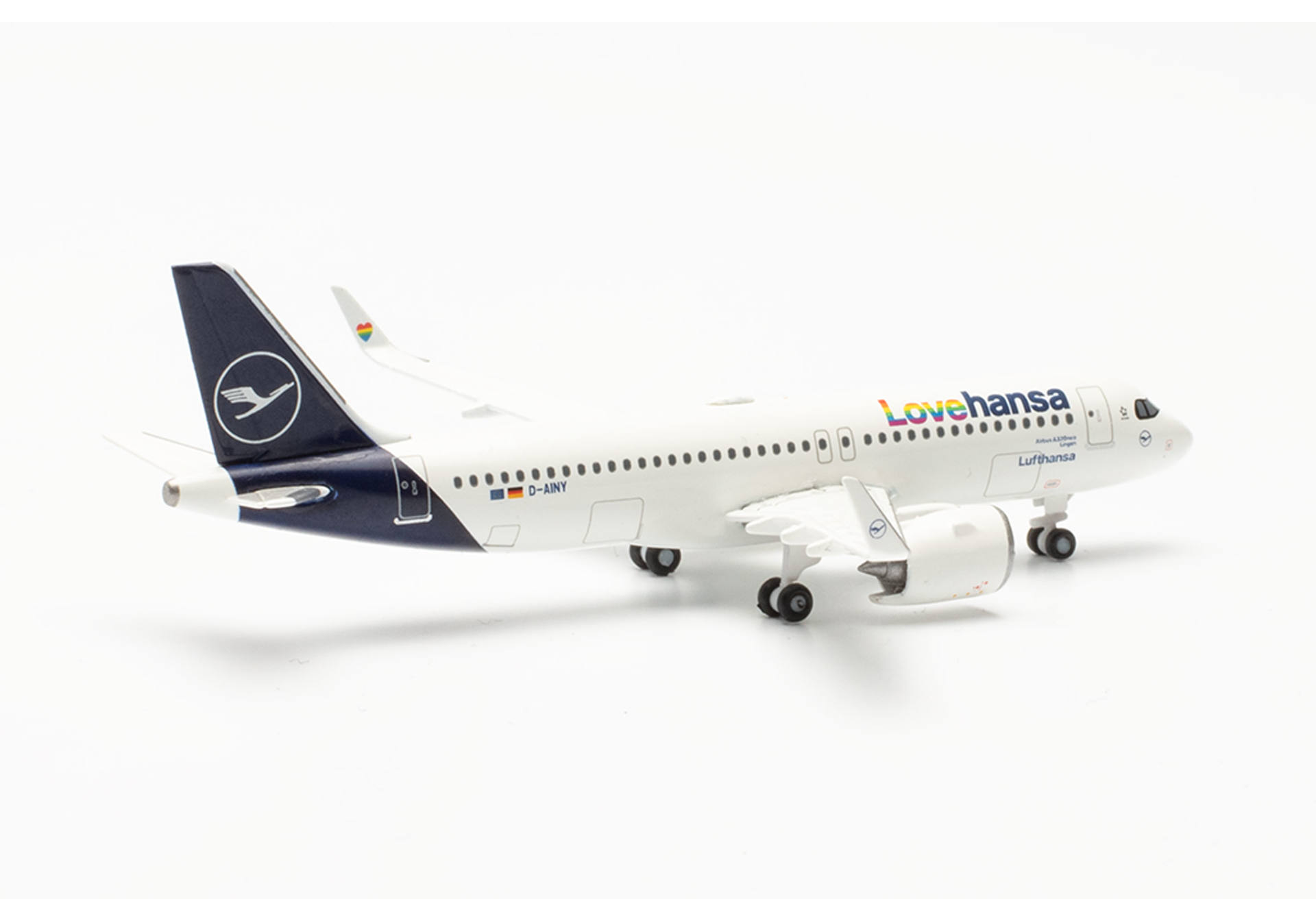 Lufthansa Airbus A320neo "Lovehansa" – D-AINY "Lingen"