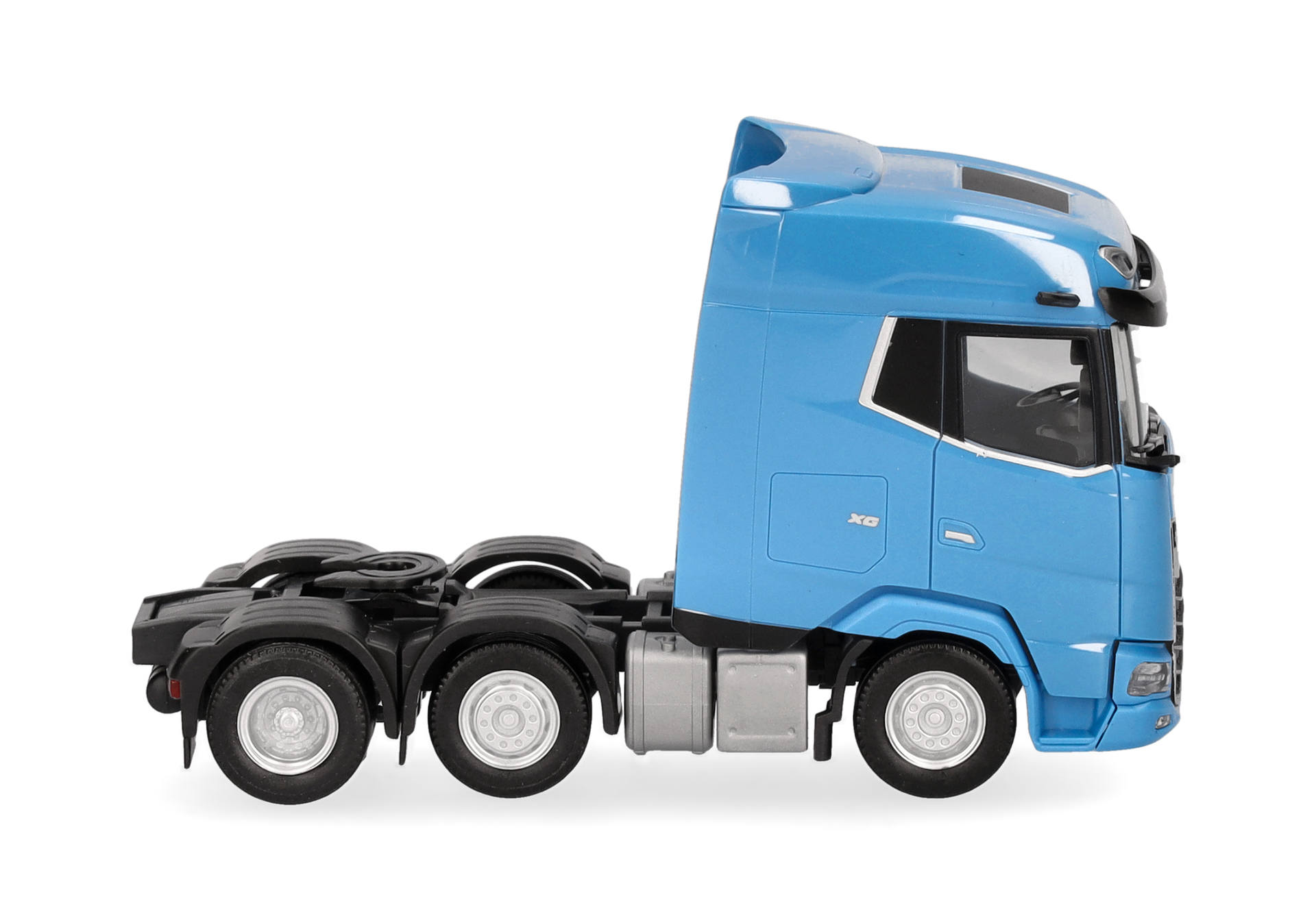 DAF XG rigid tractor 3axles (6x2), light blue