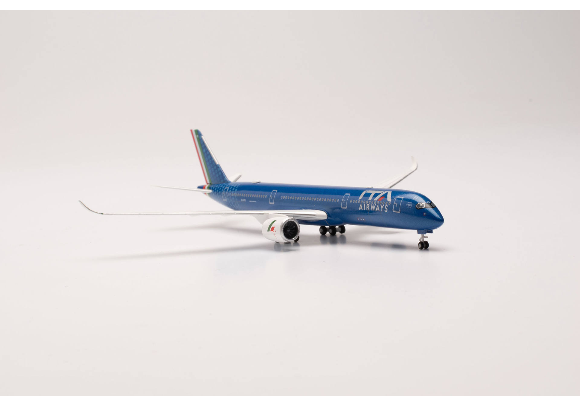 ITA Airways Airbus A350-900 - EI-IFB "Marcello Lippi"