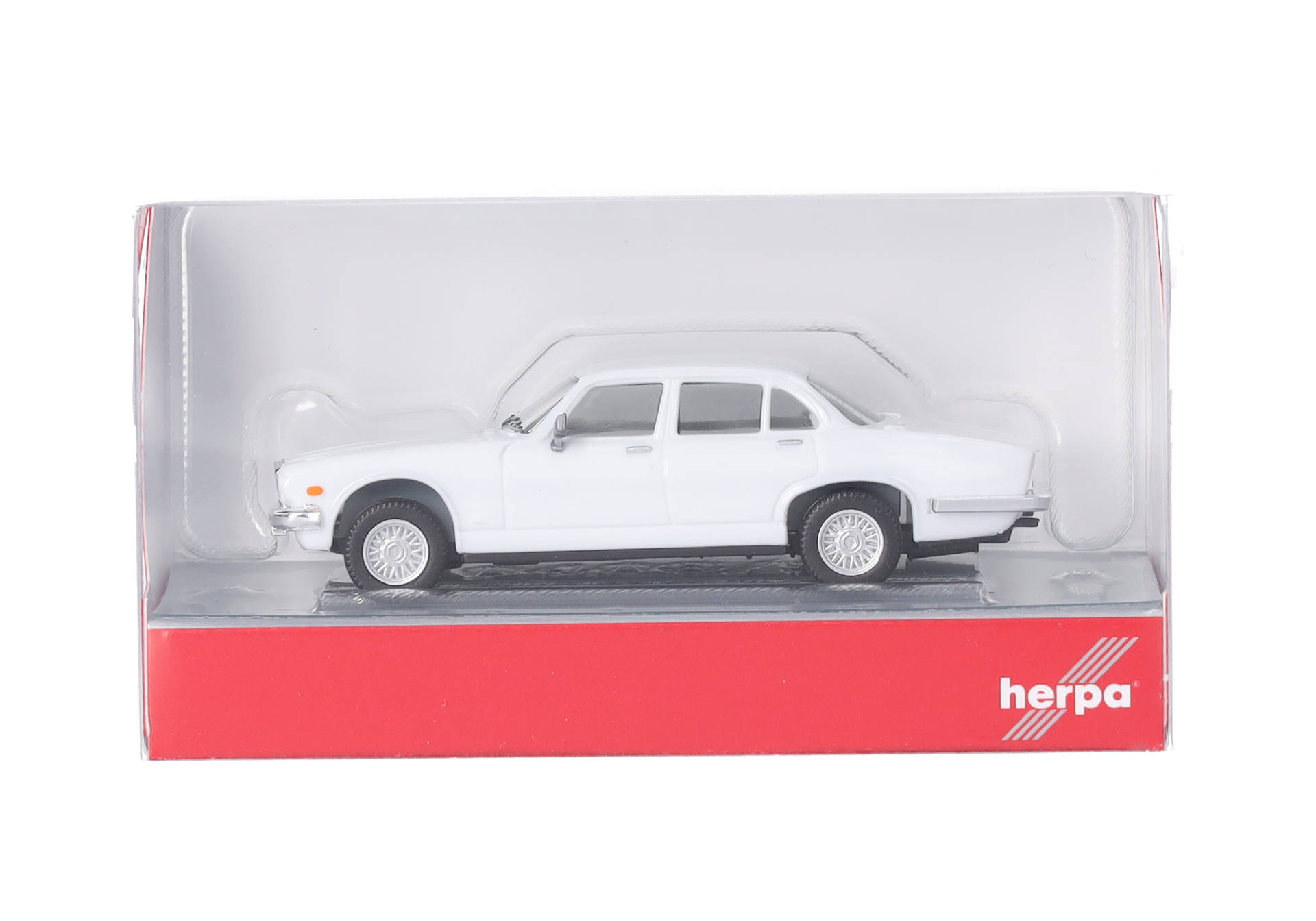 Jaguar XJ Series III, white Jaguar XJ Series III, white
