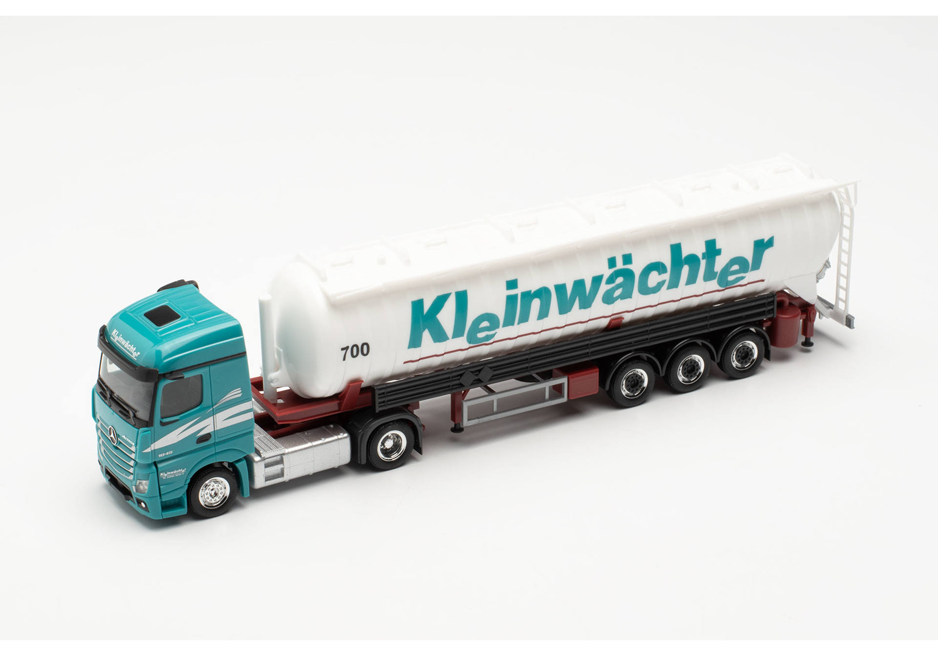 Mercedes-Benz Actros `18 Streamspace suction bulk semitrailer „Kleinwächter“ (Nordrhein-Westfalen/Hallenberg)