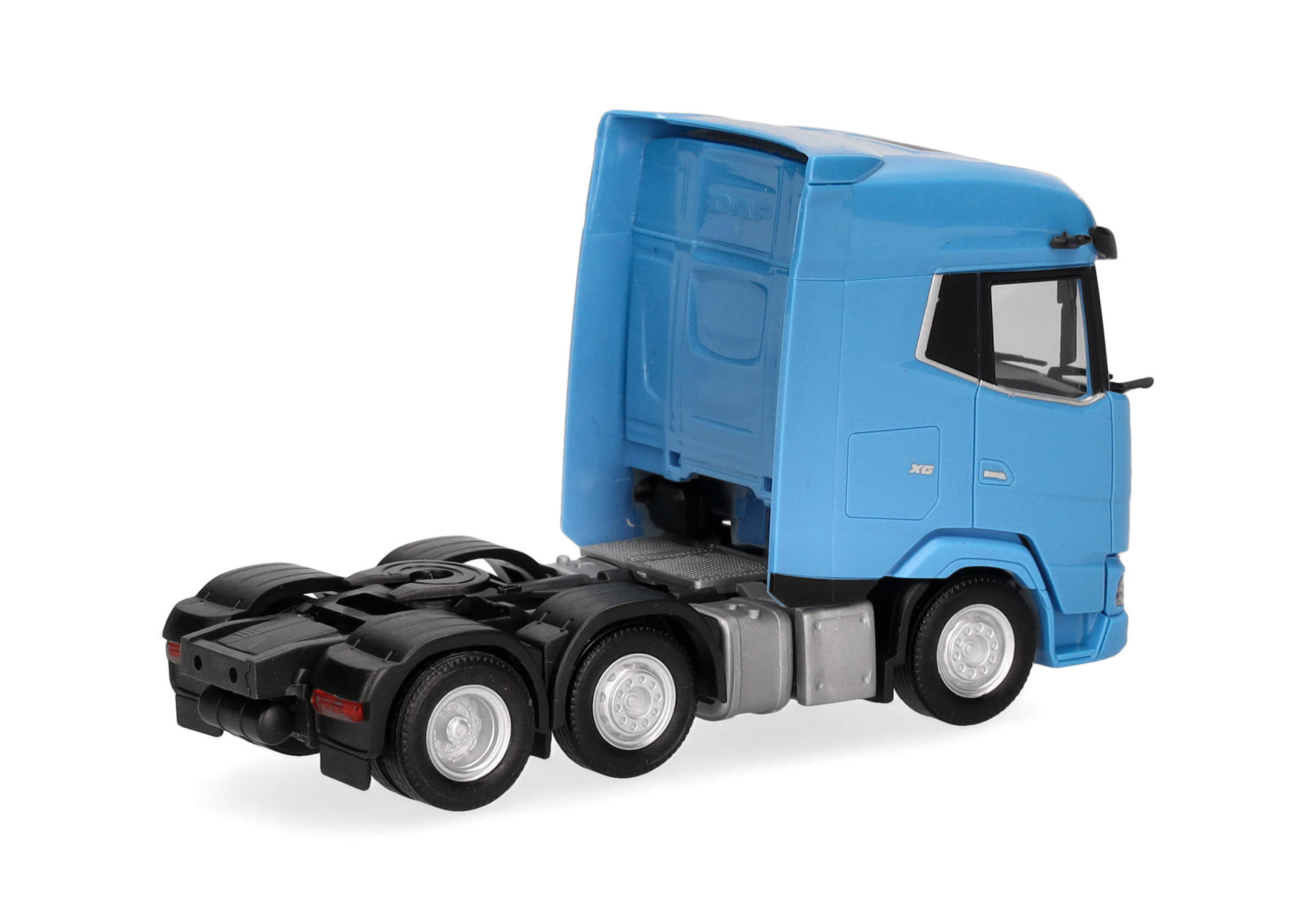 DAF XG rigid tractor 3axles (6x2), light blue