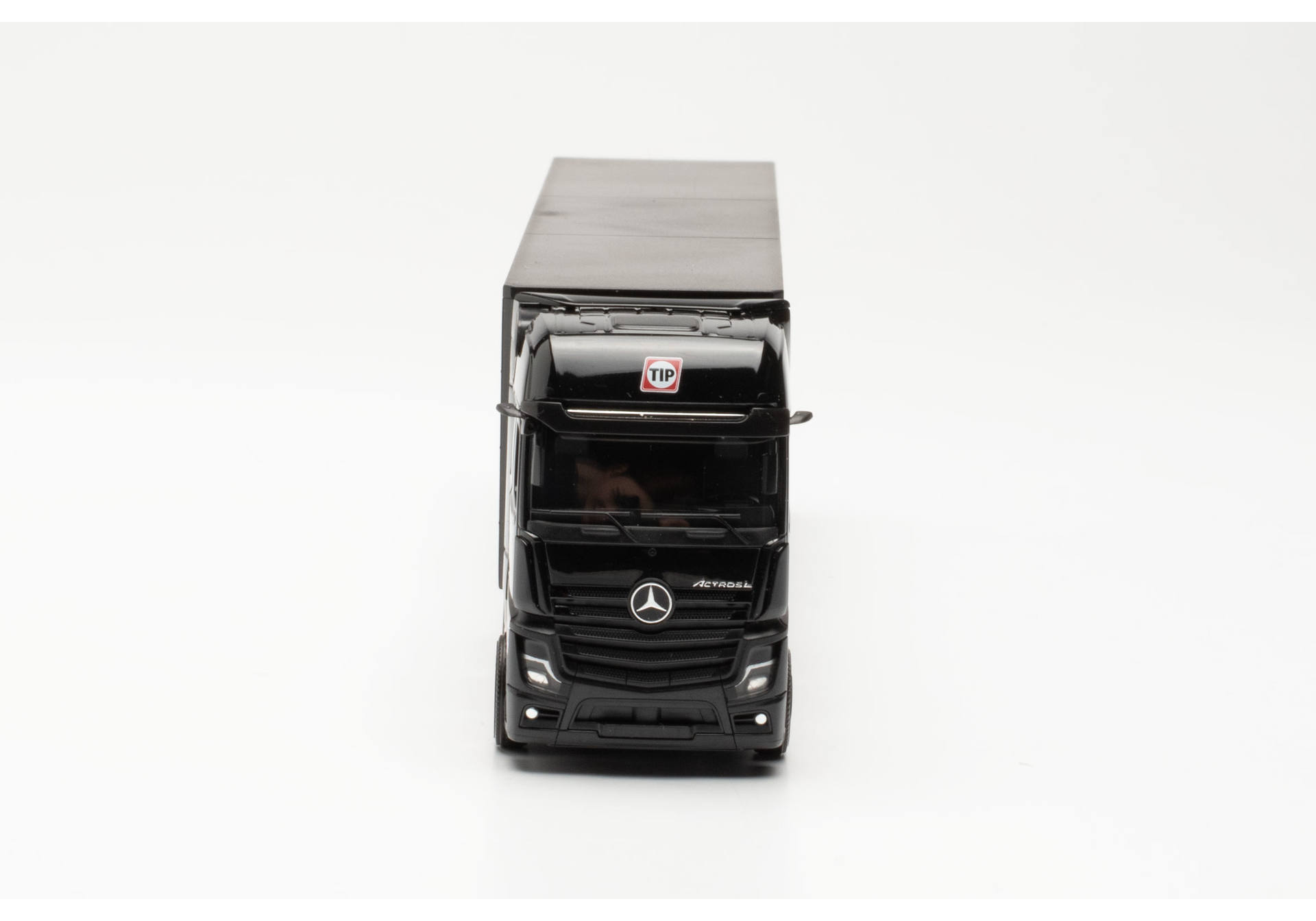 Mercedes-Benz Actros Gigaspace Gardinenplanen-Sattelzug "Wielton / TIP" (Hamburg)
