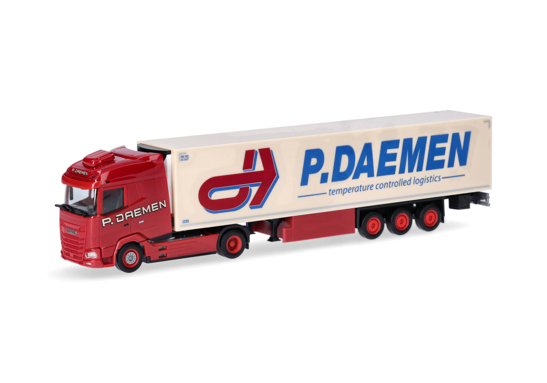 DAF XG refrigerated box semitrailer "P. DAEMEN" (Netherlands/Maasbree)