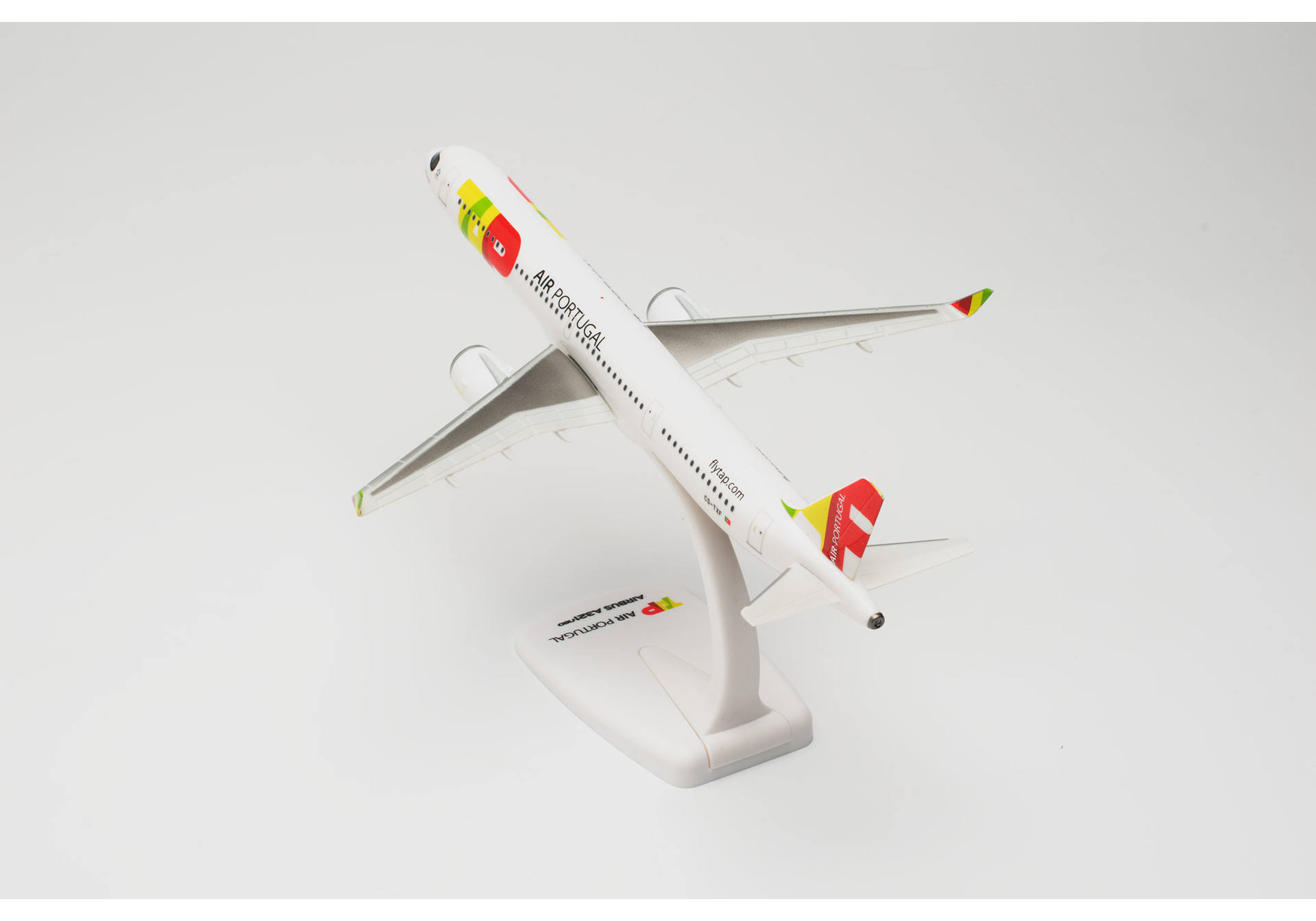 TAP Air Portugal Airbus A321LR - CS-TXF "Amália Rodrigues"