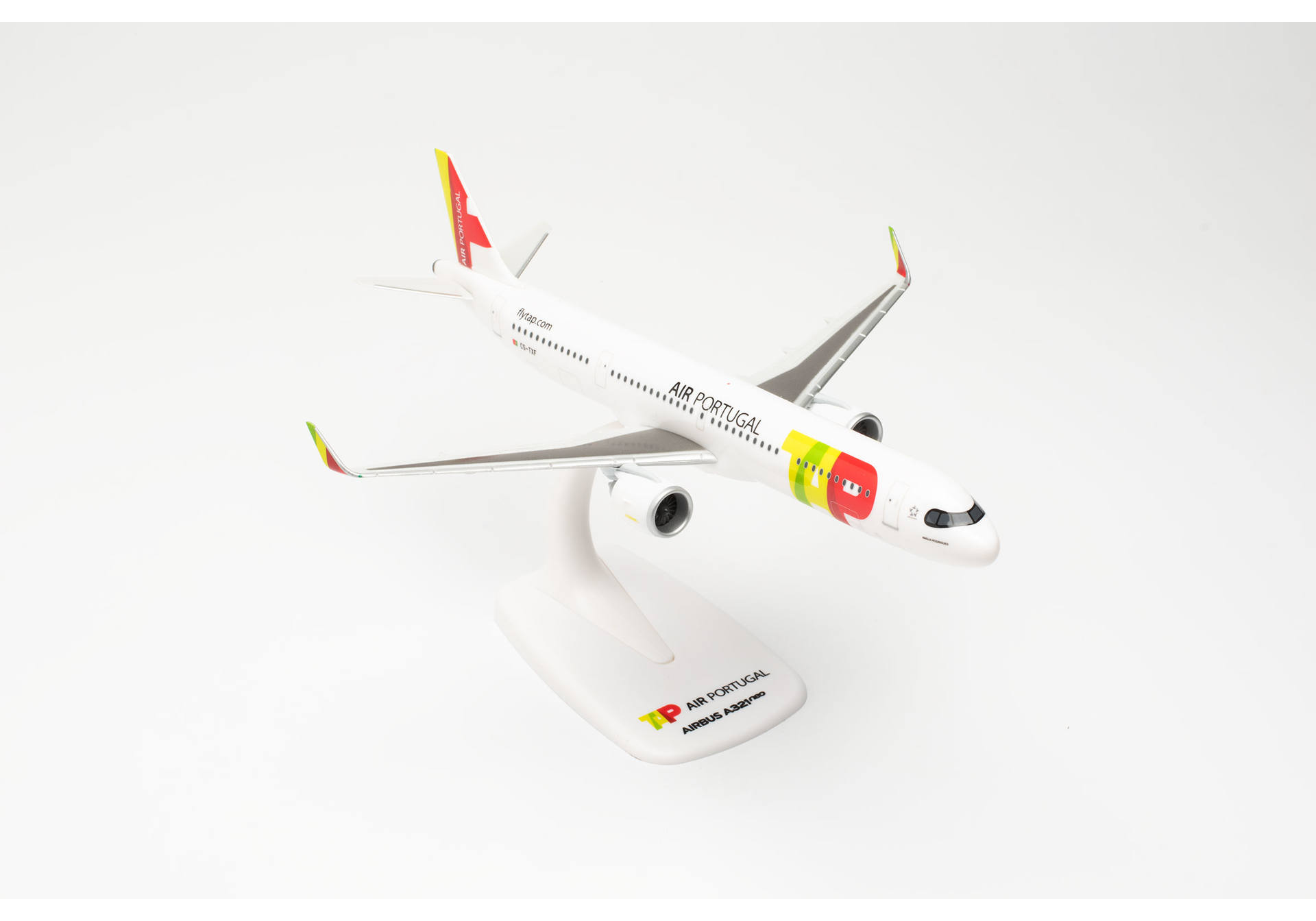 TAP Air Portugal Airbus A321LR - CS-TXF "Amália Rodrigues"