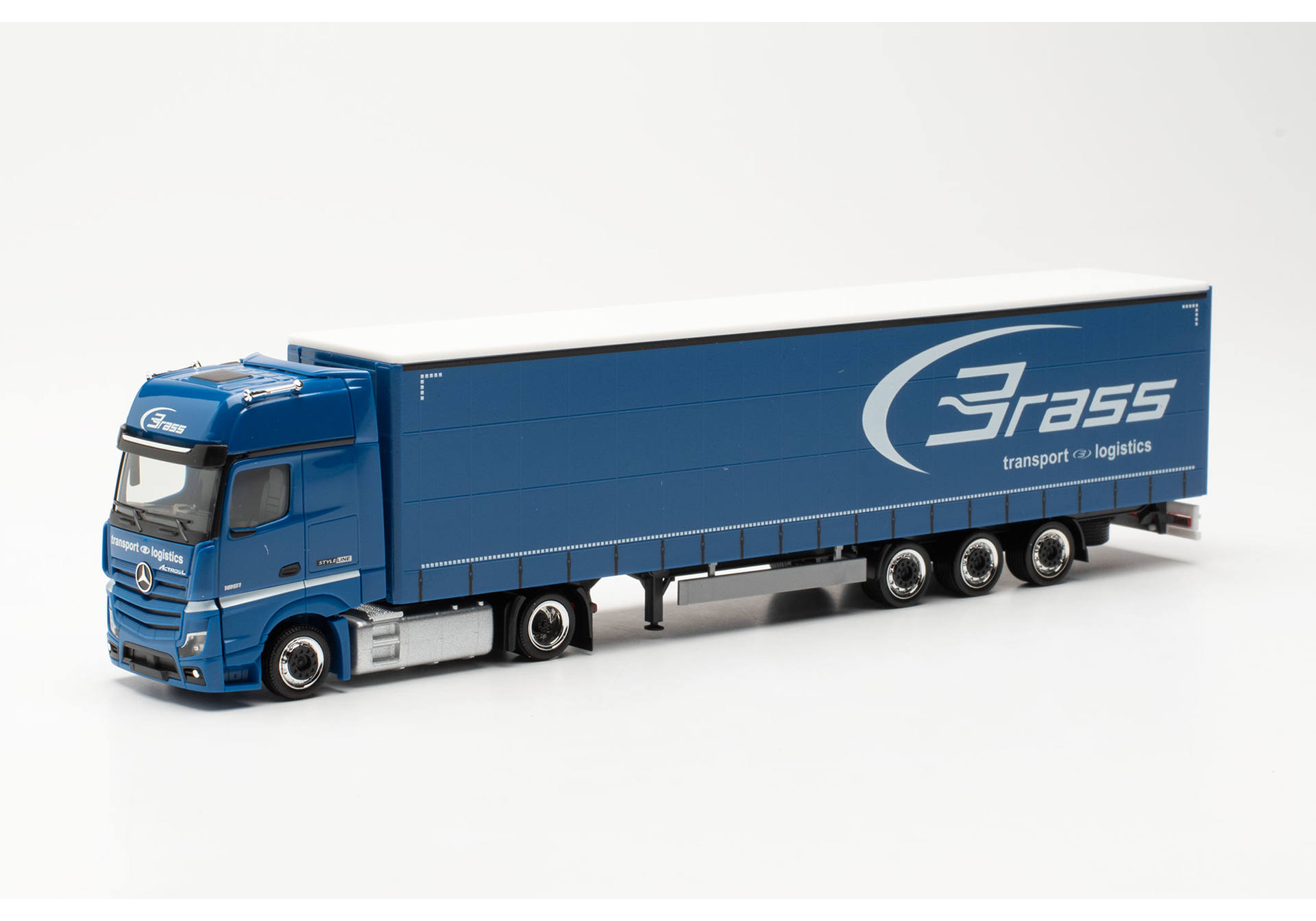 Mercedes Benz Actros 18 L 2.5 Gigaspace Jumbo curtain canvas semitrailer truck „Brass Spedition”