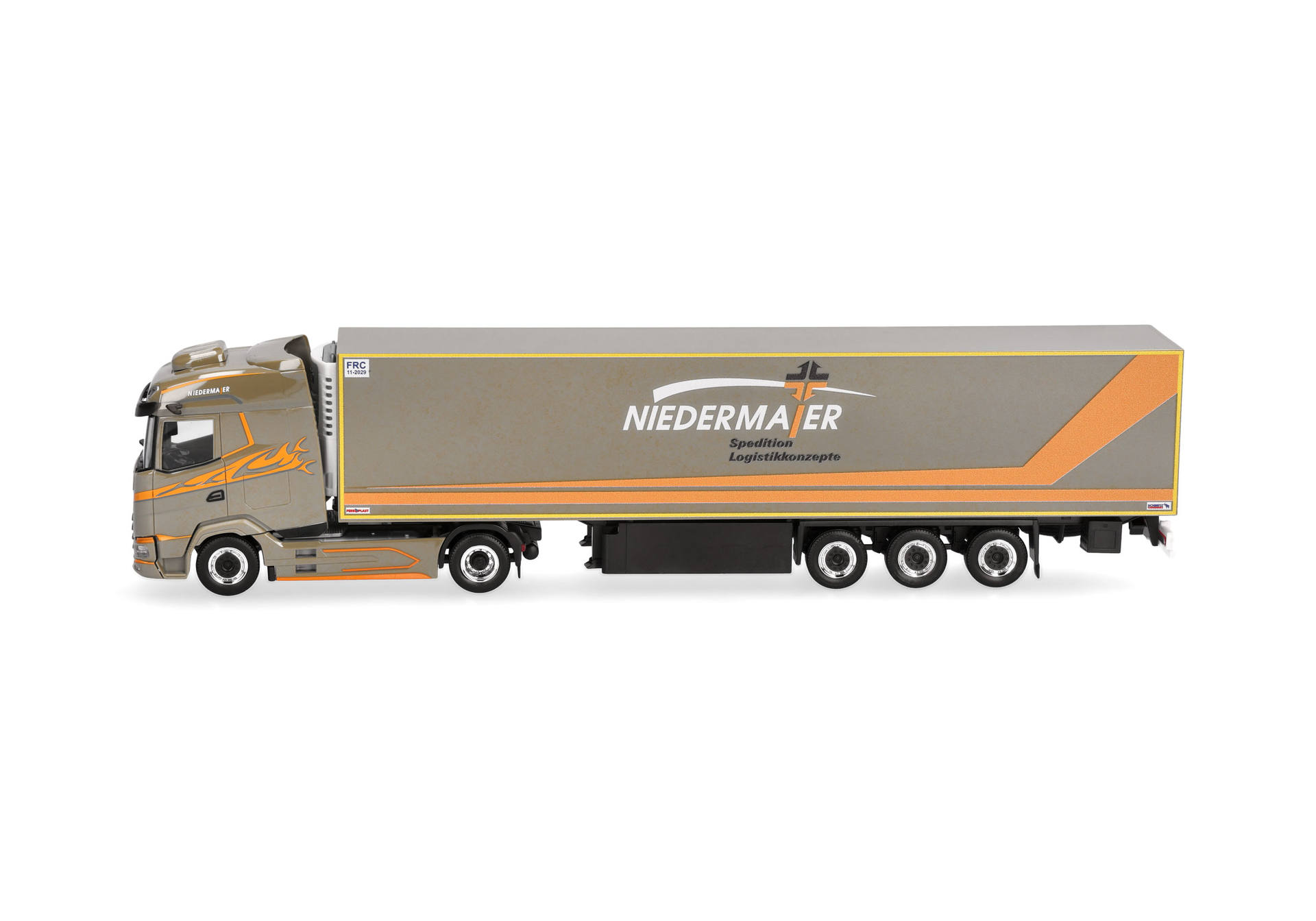 DAF XG refrigerated box semitrailer truck "Niedermaier" (Bavaria/Landau an der Isar)