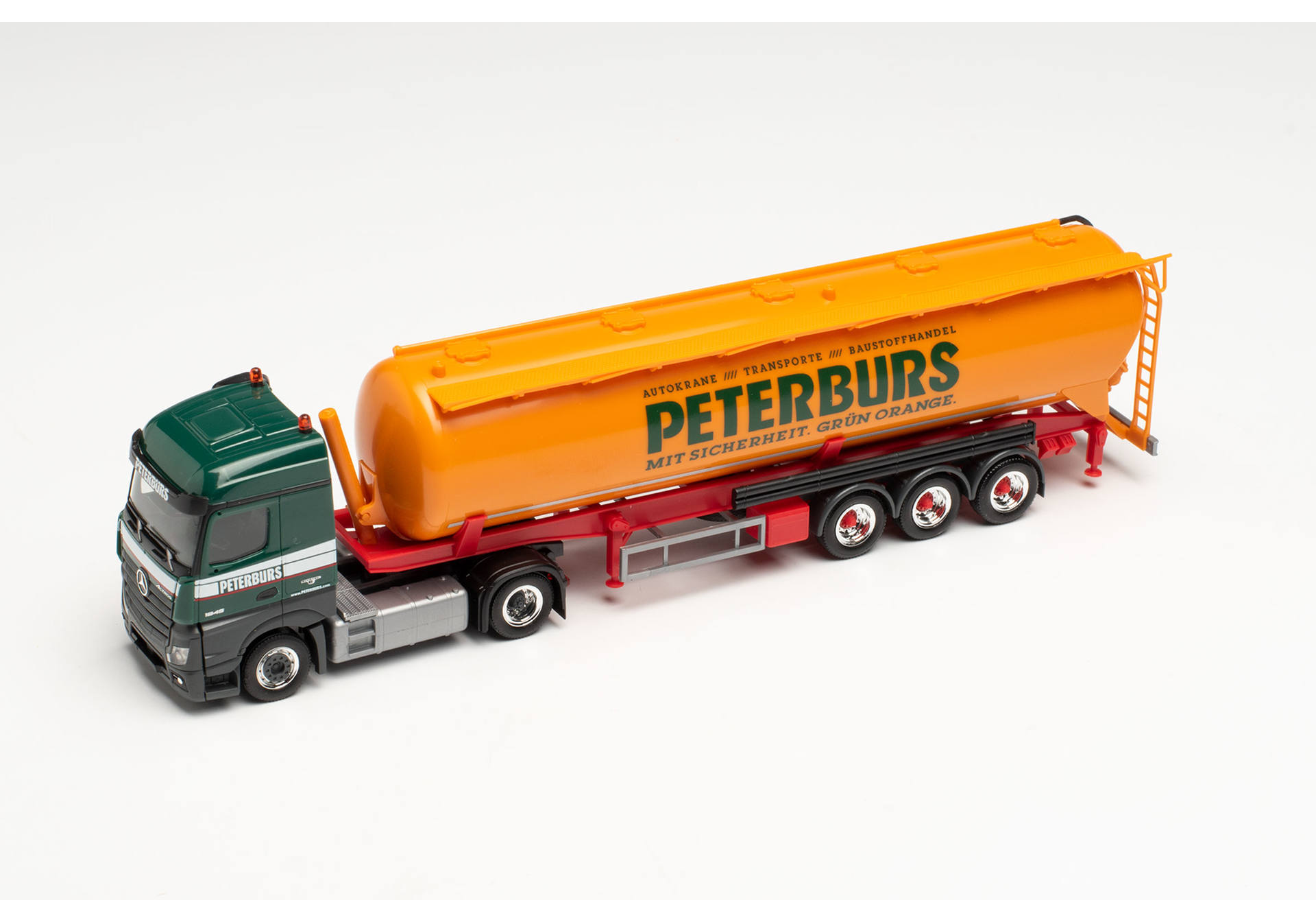 Mercedes-Benz Actros StreamSpace silo semitrailer "Peterburs"
