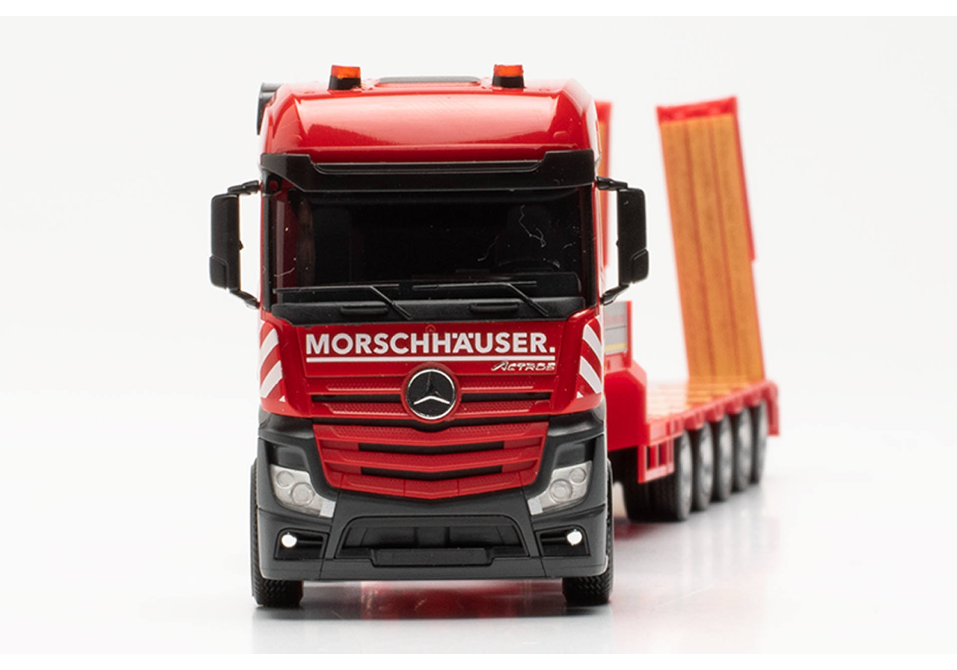 Mercedes-Benz Actros Bigspace 6x4 lowload-semitrailer truck "Morschhäuser" (Rhineland-Palatinate/Dörth)