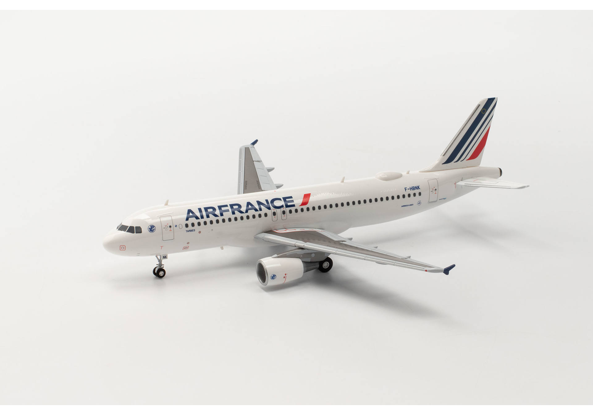 Air France Airbus A320 – new 2021 livery – F-HBNK “Tarbes”