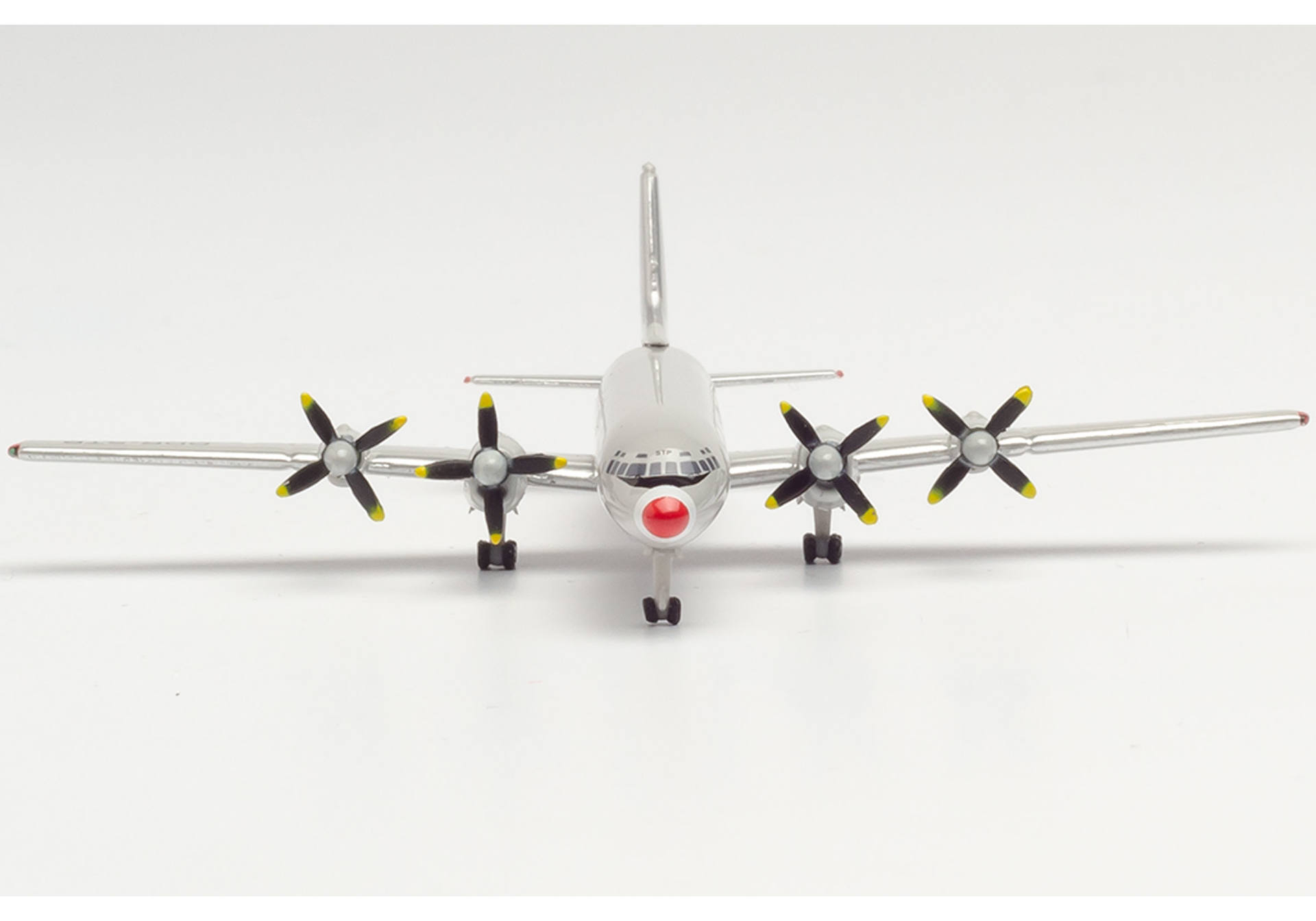 Interflug Technische Prüfung - Flugsicherung Ilyushin IL-18 "Graue Maus"